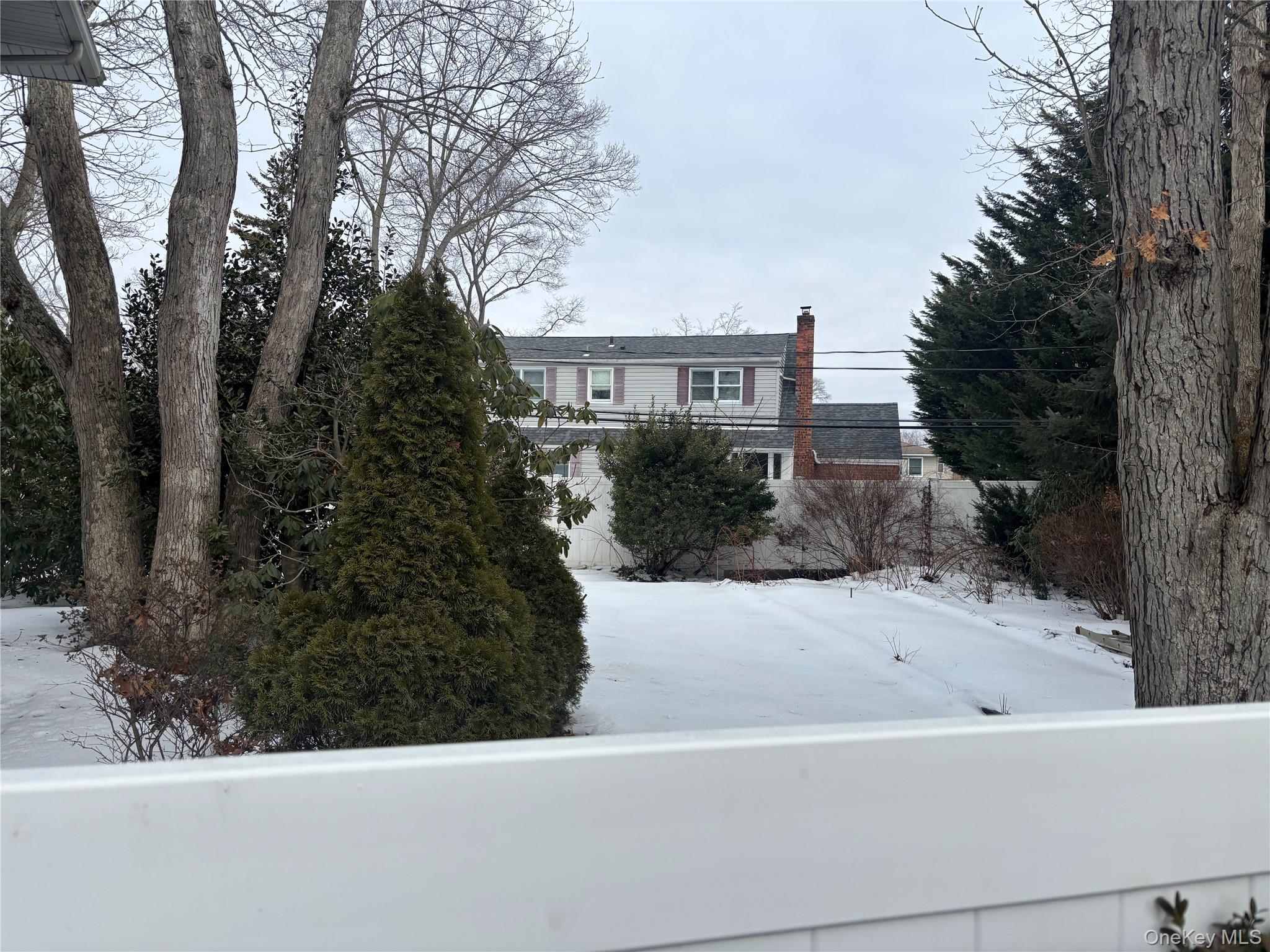 31 Seton Court, Old Bethpage, NY 11804