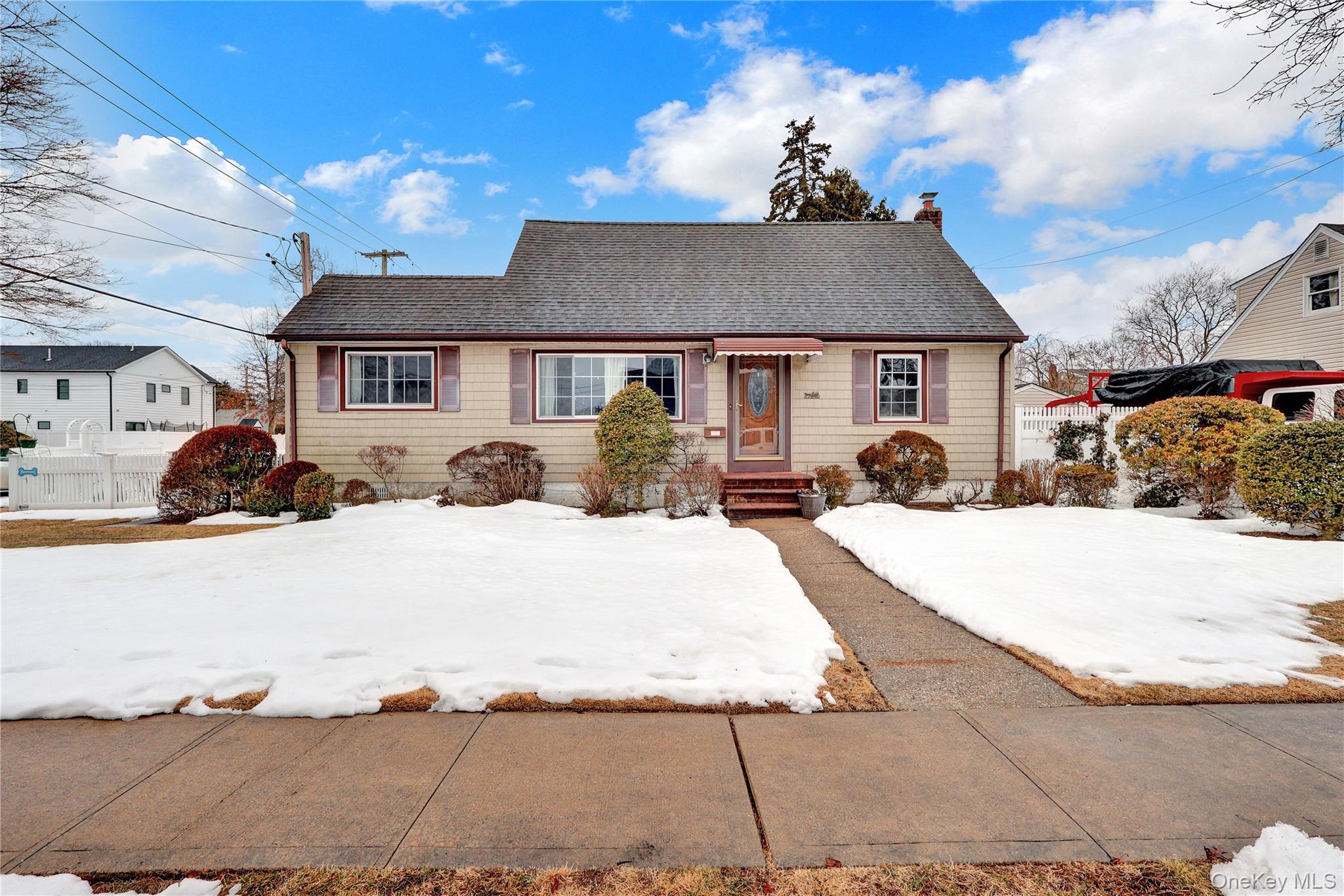 2242 6th Street, East Meadow, NY 11554