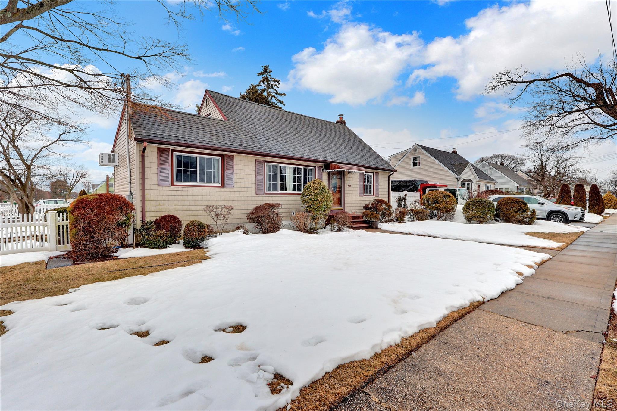 2242 6th Street, East Meadow, NY 11554