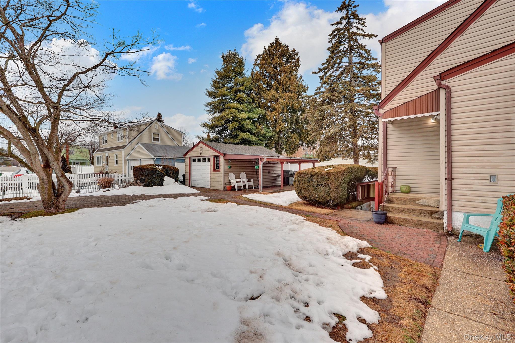 2242 6th Street, East Meadow, NY 11554