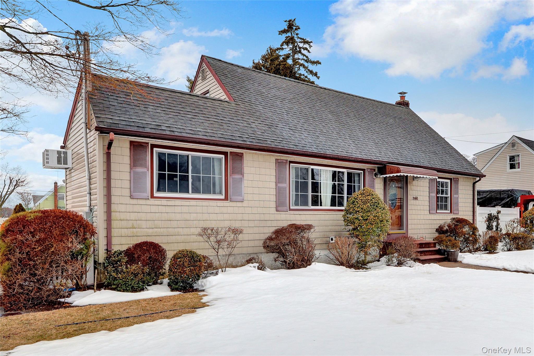 2242 6th Street, East Meadow, NY 11554