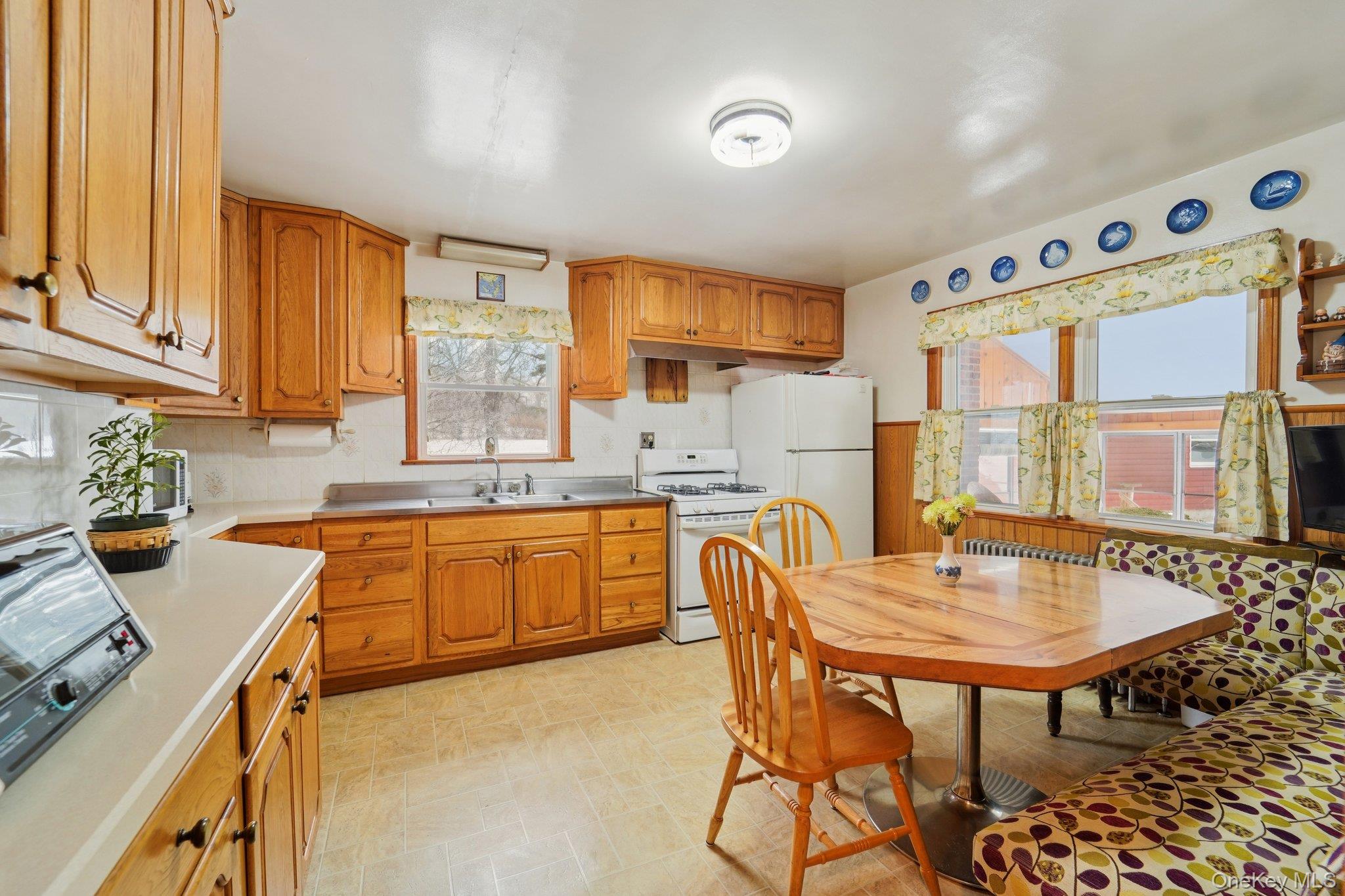 350 Barrett Hill Road, Mahopac, NY 10541