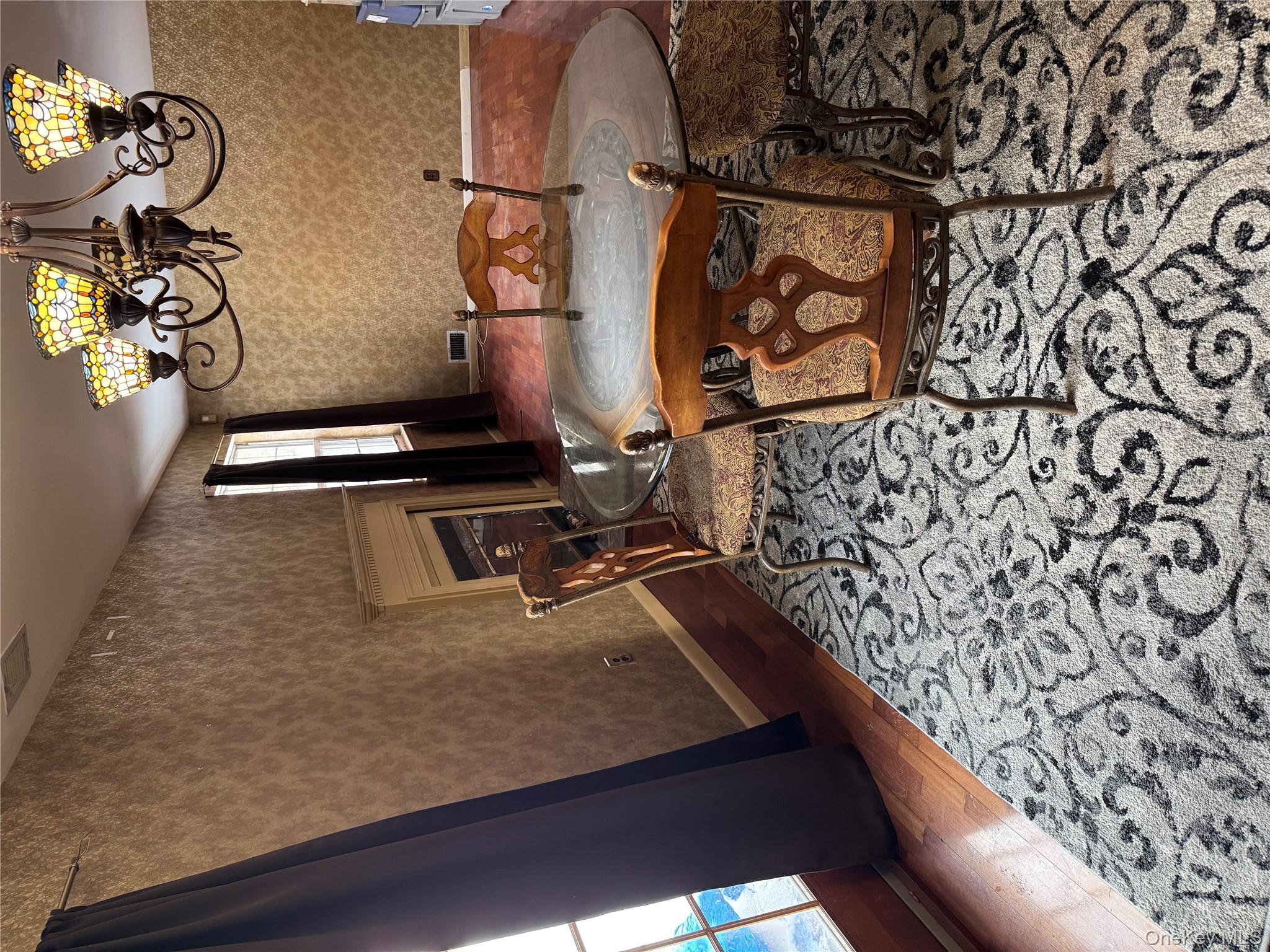 511 Race Place, Oakdale, NY 11769