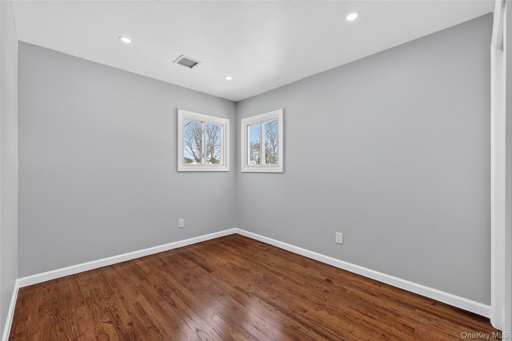 3103 Falcon Avenue, Medford, NY 11763