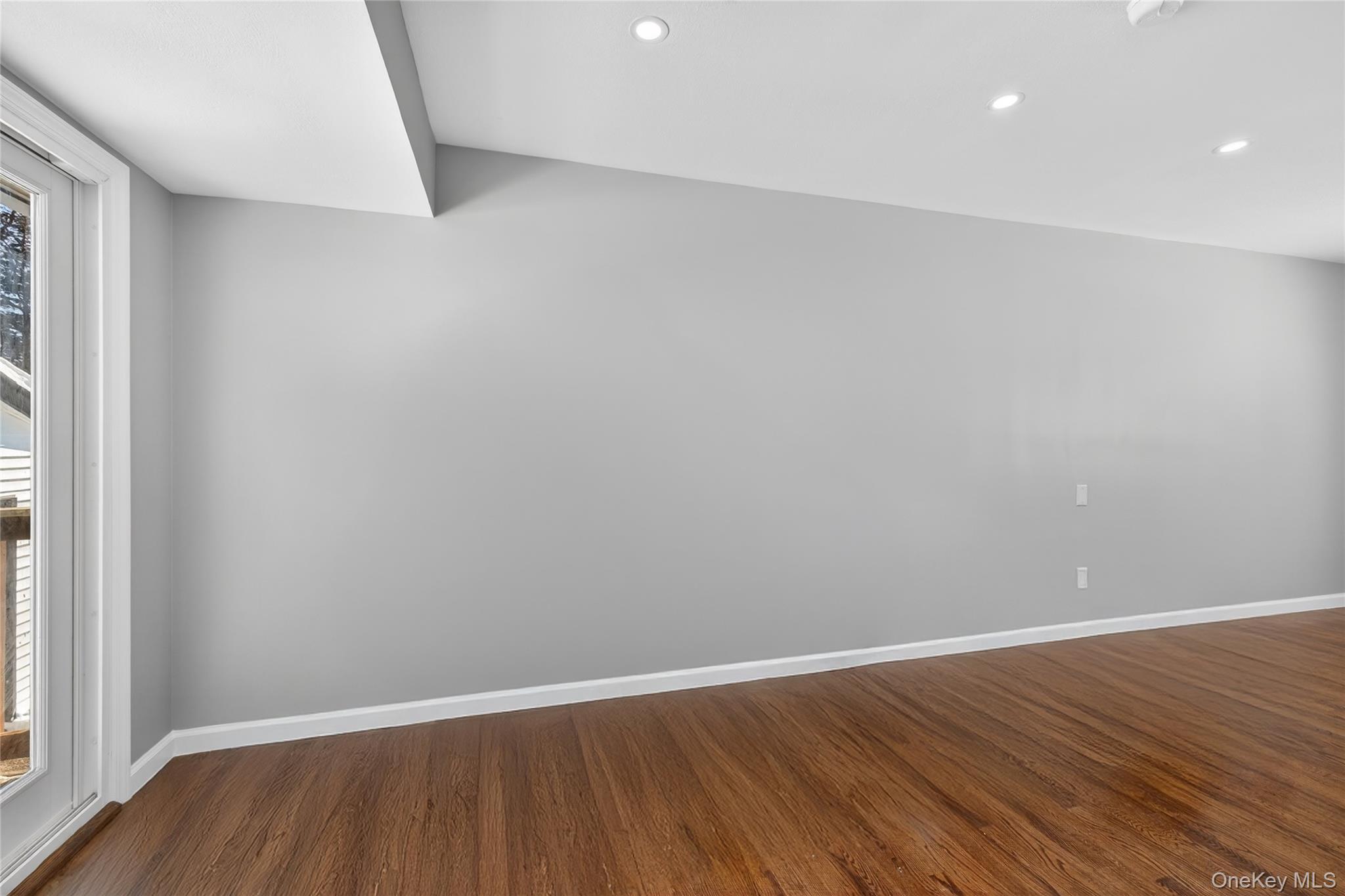 3103 Falcon Avenue, Medford, NY 11763