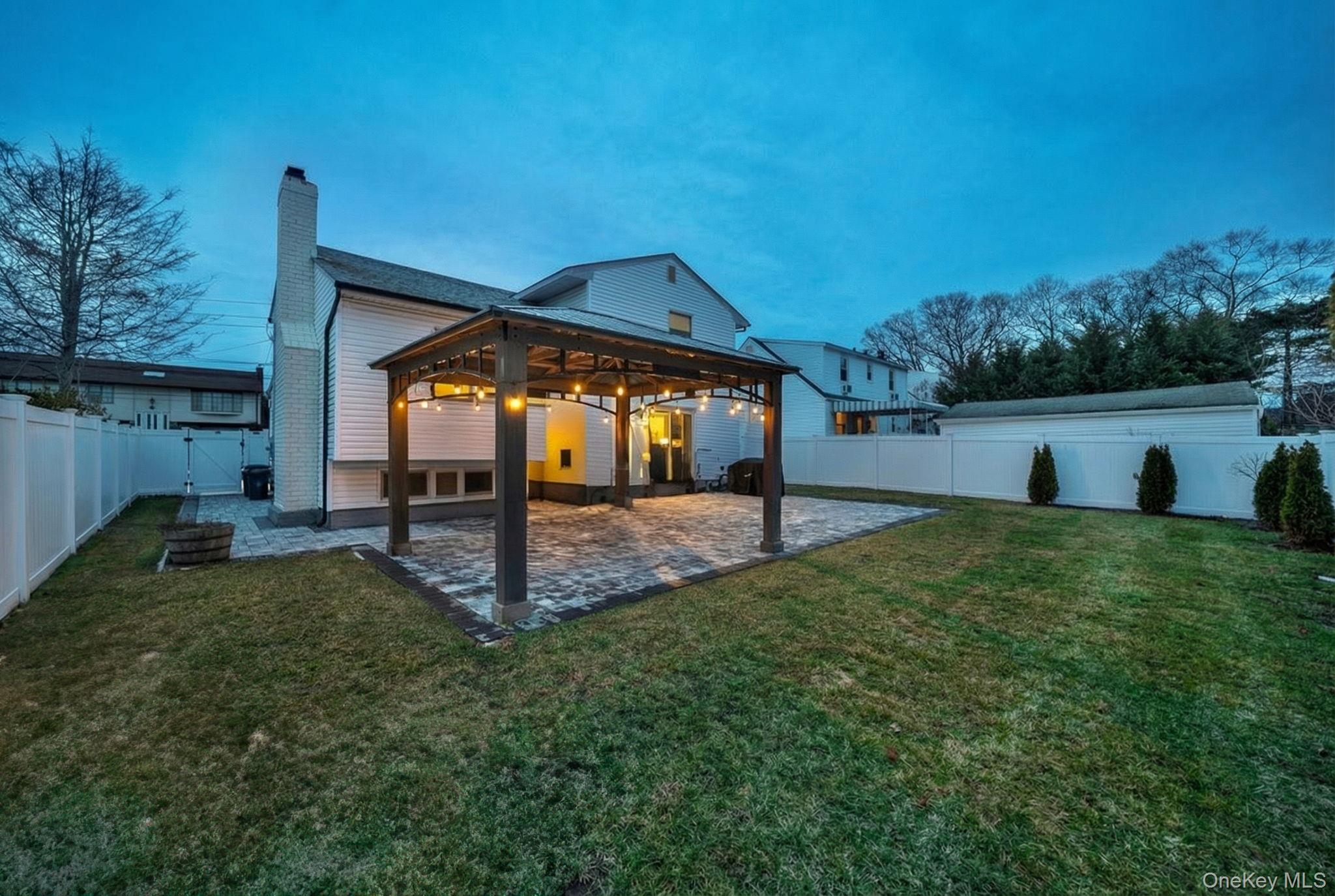 2550 Natta Boulevard, Bellmore, NY 11710