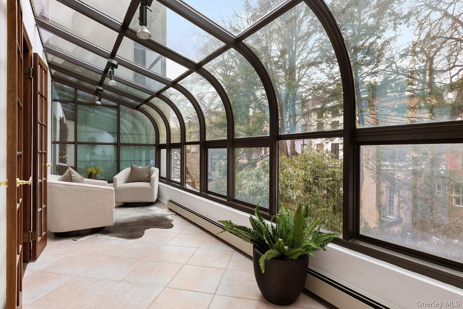 10 SIDNEY Place, Brooklyn, NY 11201