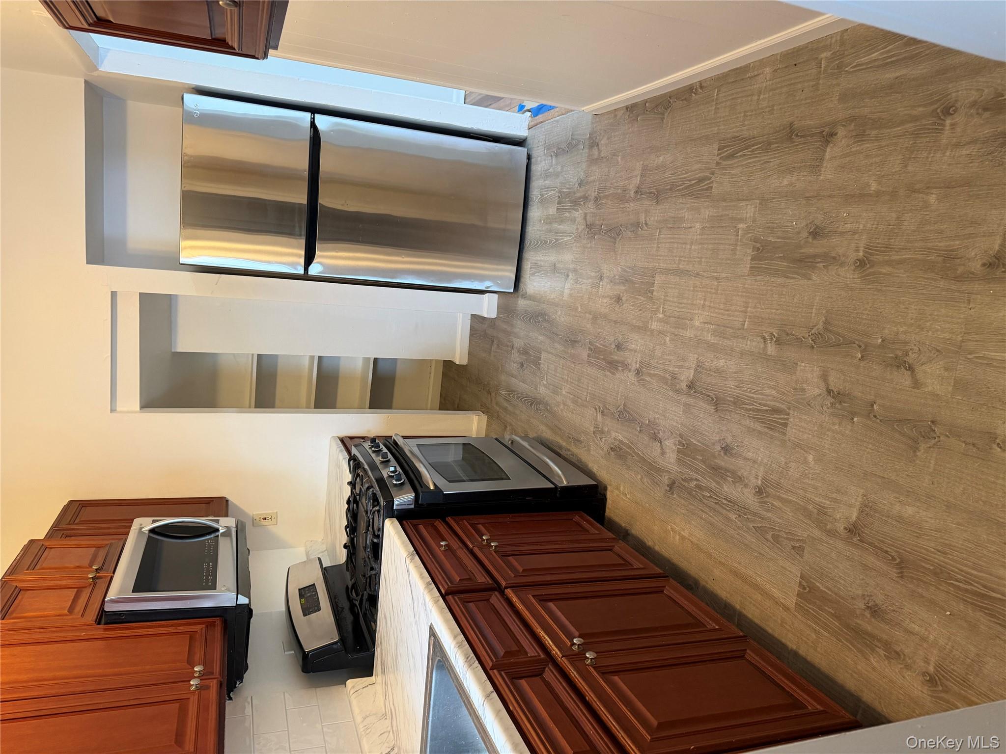 92-55 215th Place, Queens Village, NY 11428