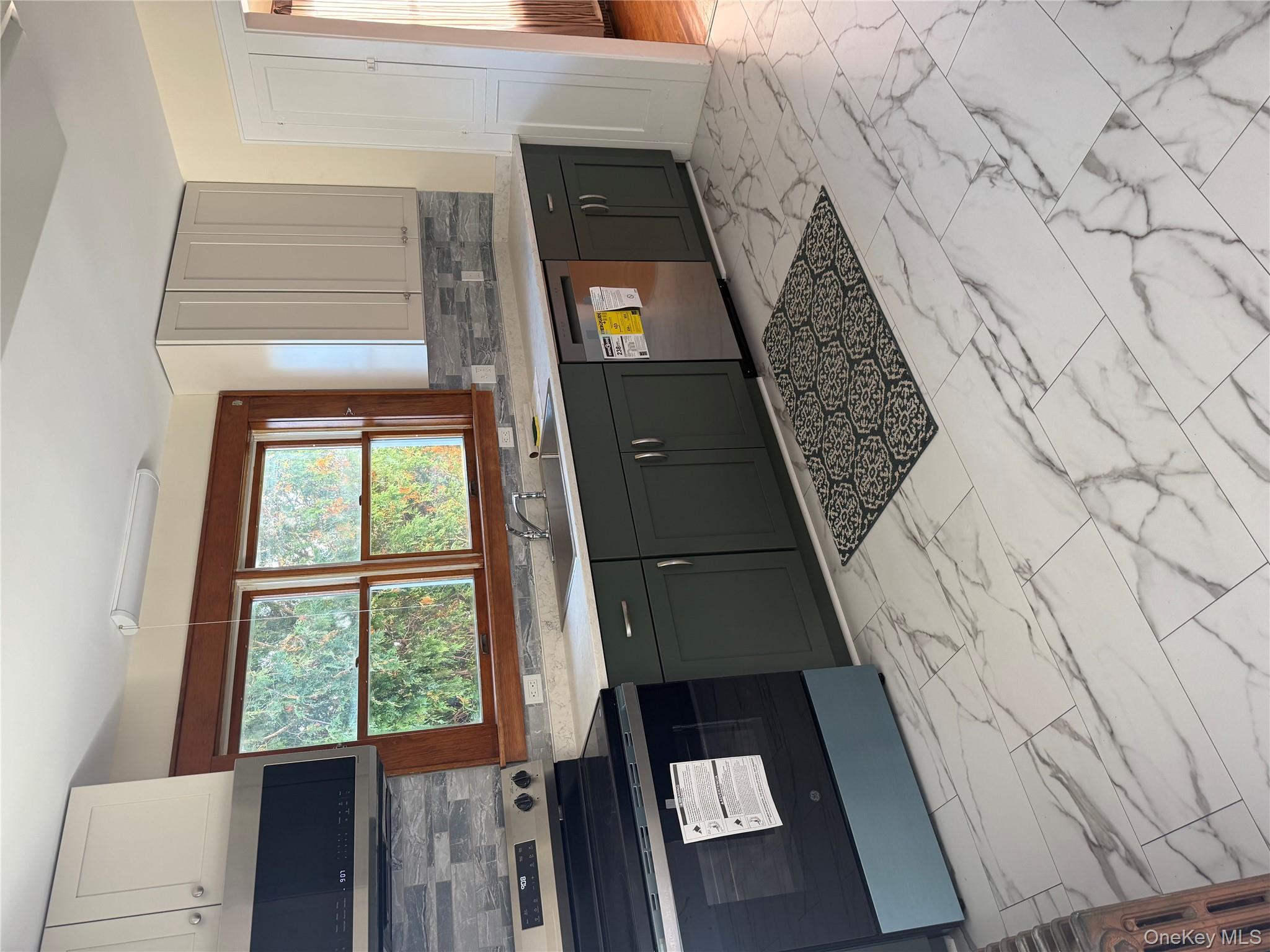 242 Deep Hole Road, Calverton, NY 11933