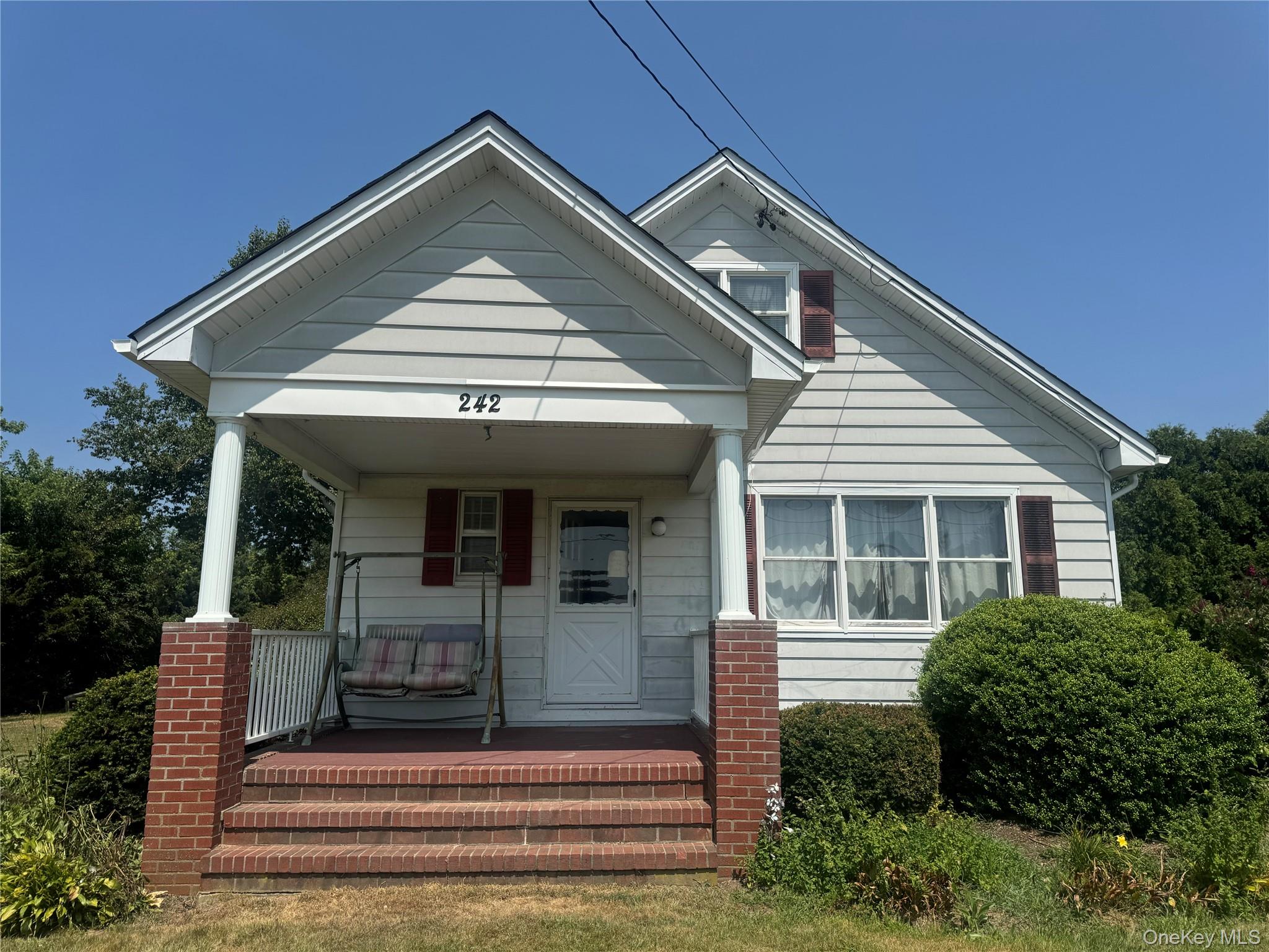 242 Deep Hole Road, Calverton, NY 11933