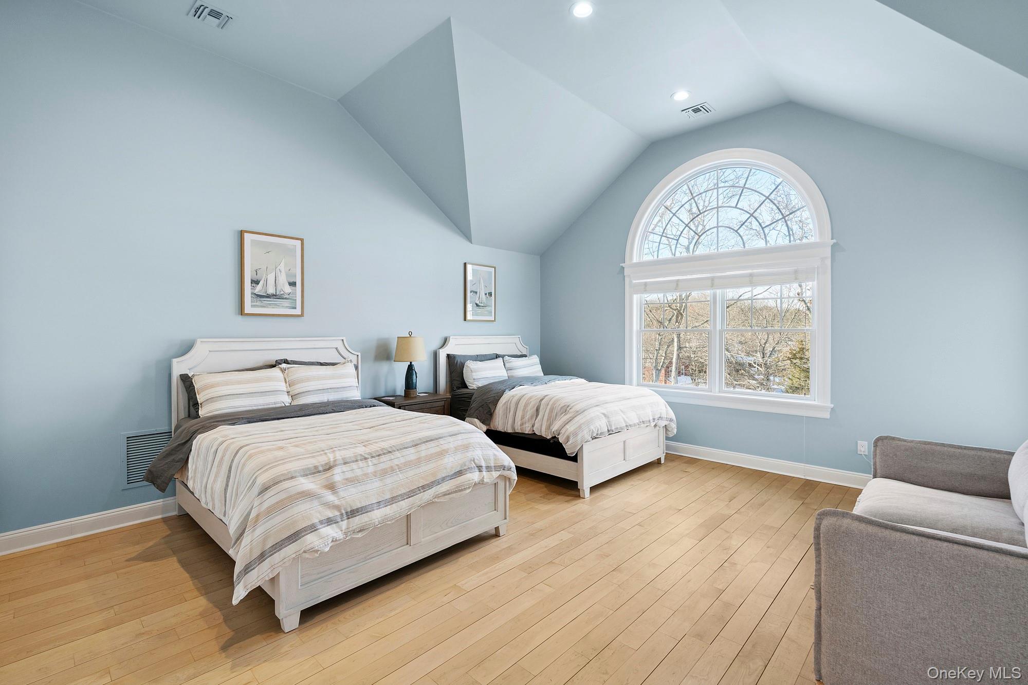 11 Bay View Drive, Hampton Bays, NY 11946