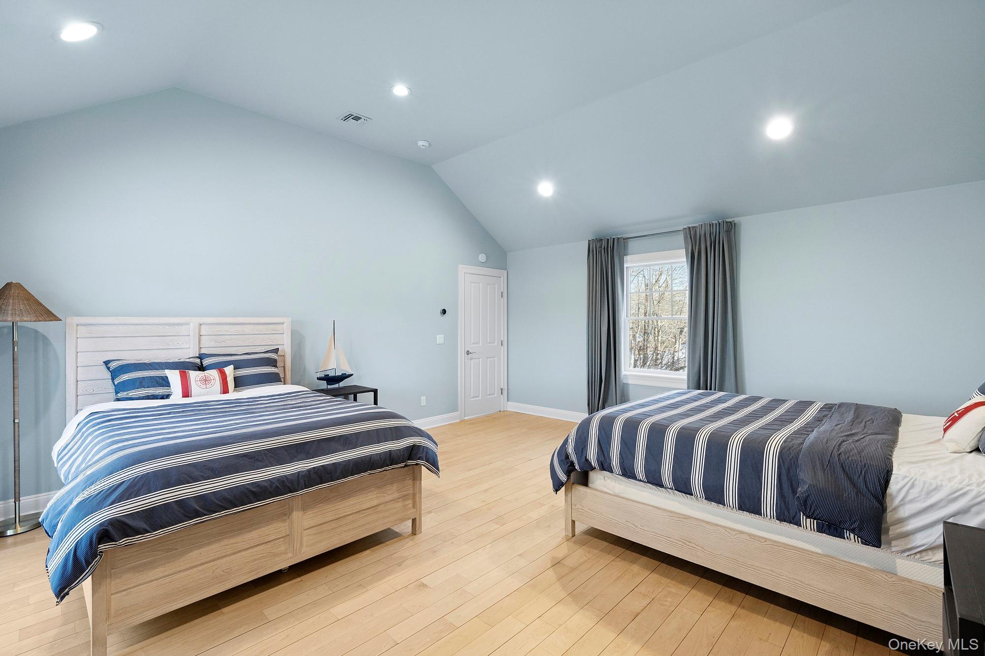 11 Bay View Drive, Hampton Bays, NY 11946