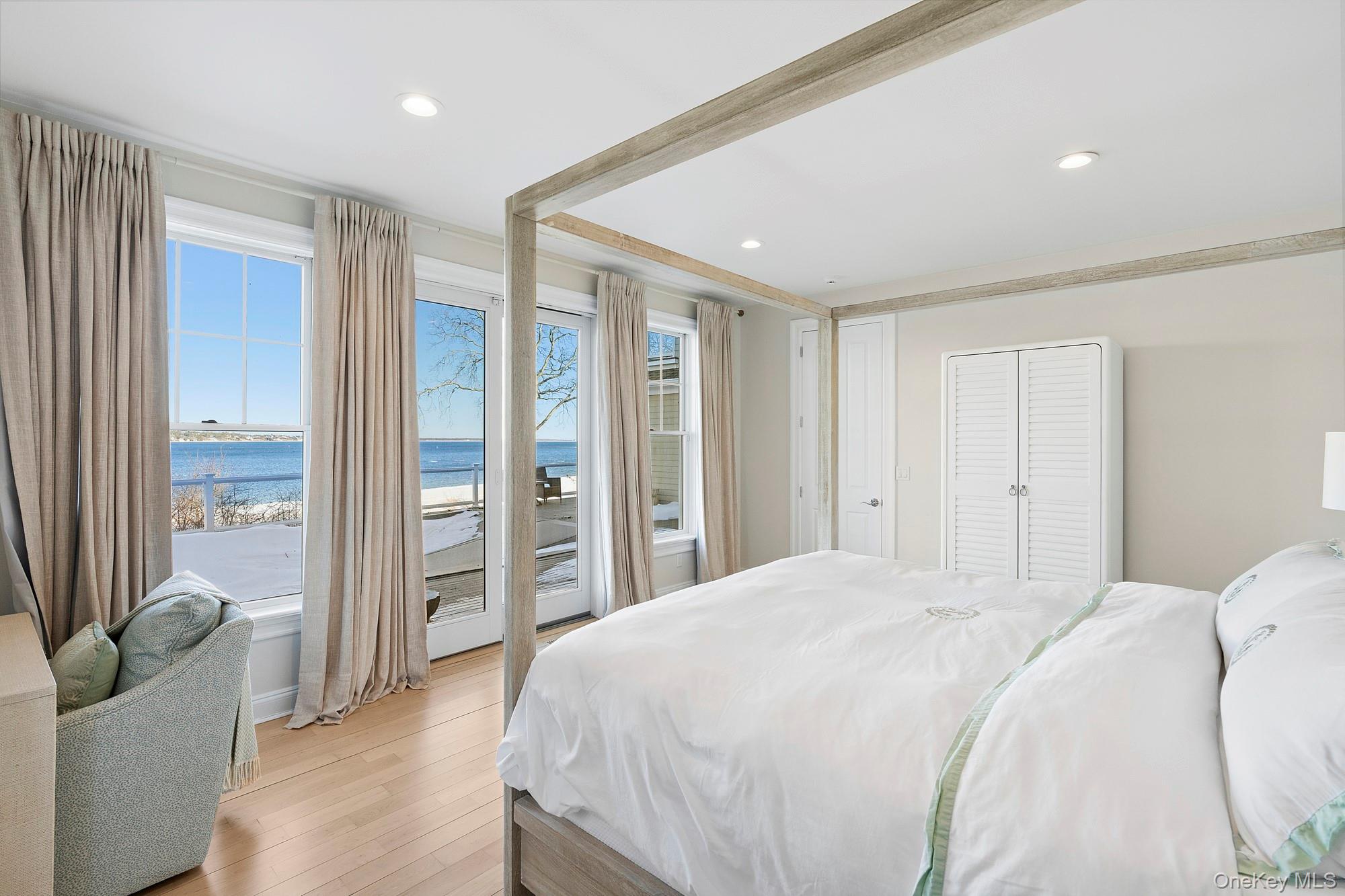 11 Bay View Drive E, Hampton Bays, NY 11946