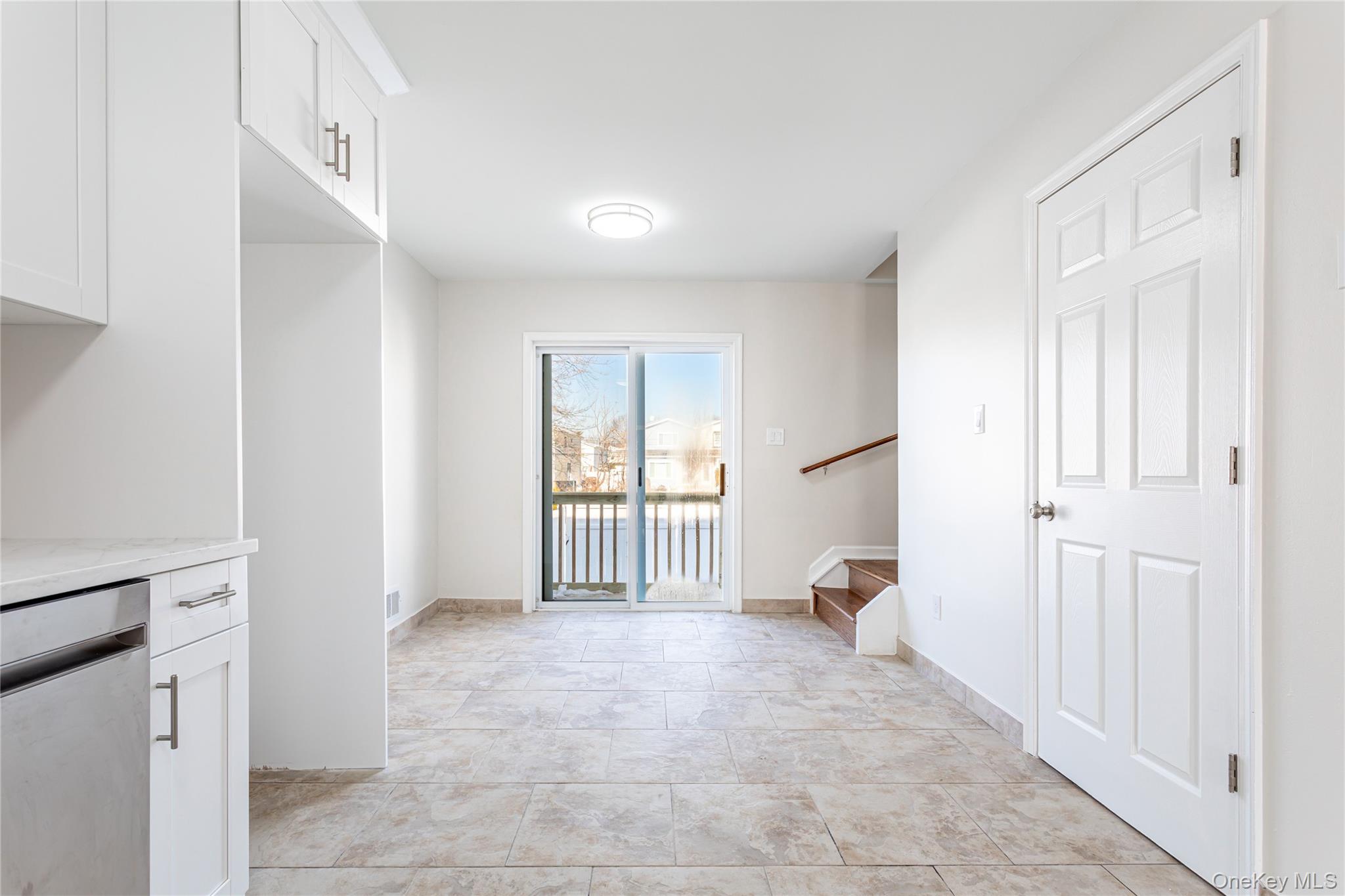 21 Spirit Lane, Staten Island, NY 10303