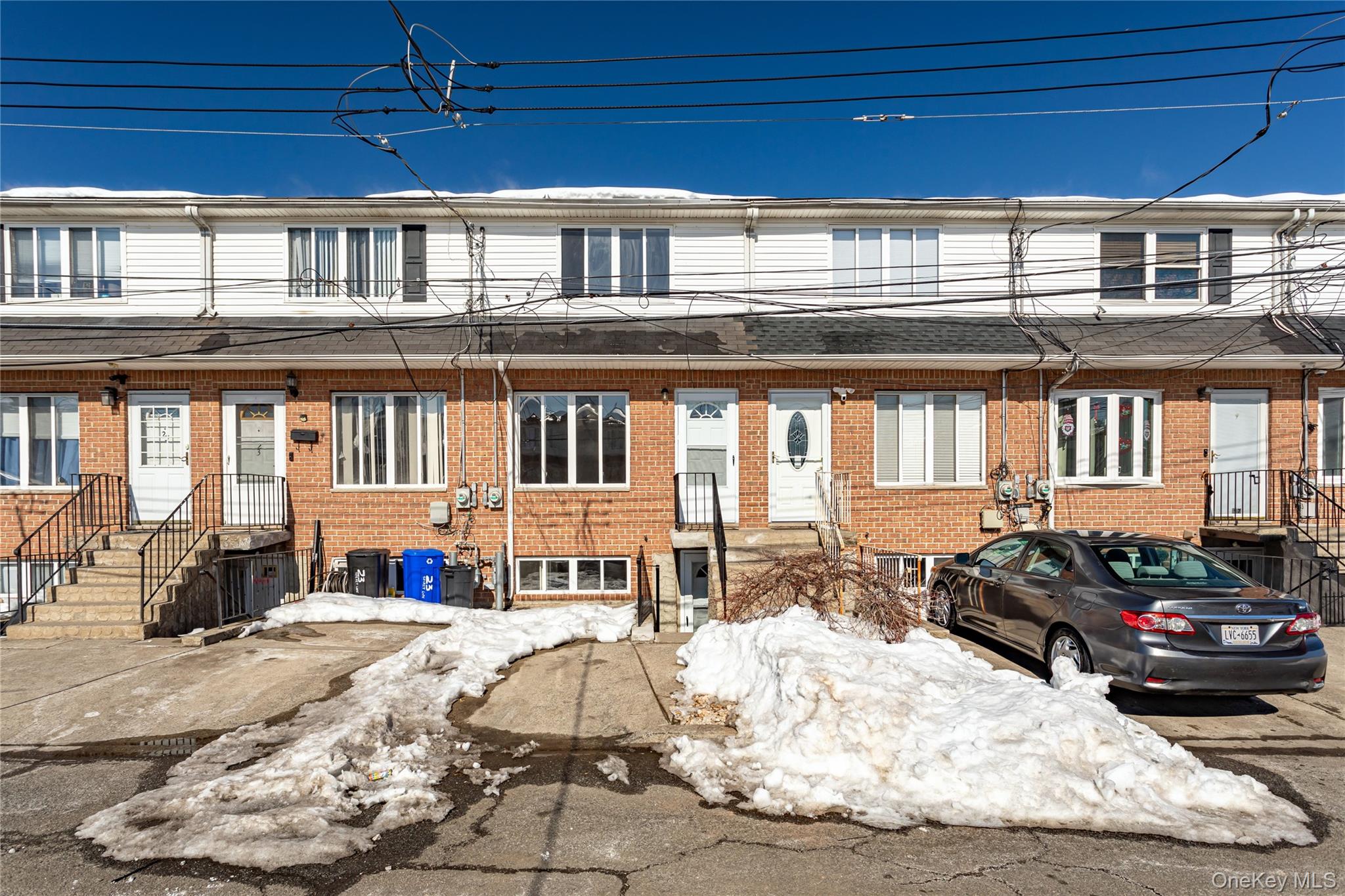 21 Spirit Lane, Staten Island, NY 10303