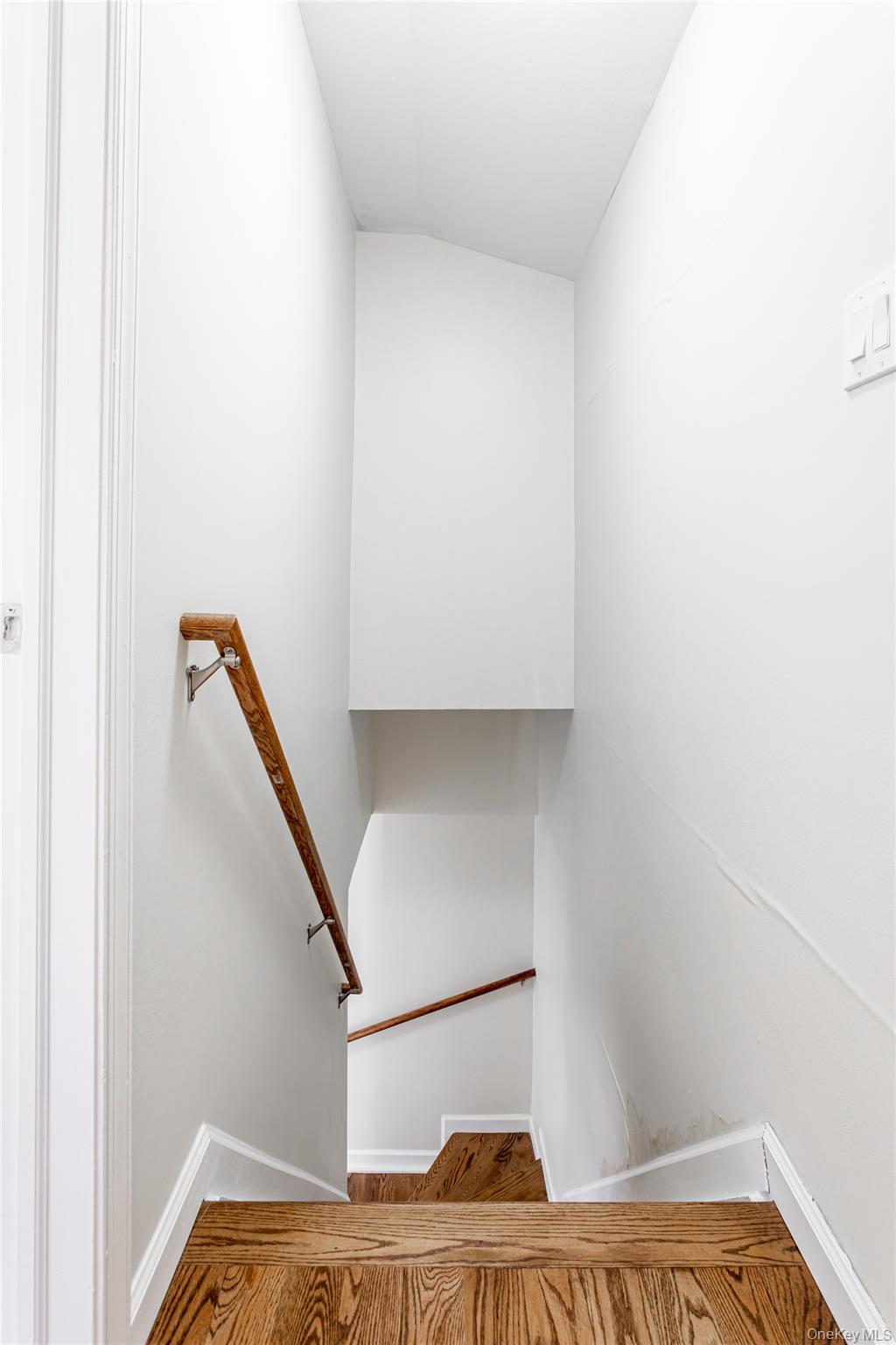 21 Spirit Lane, Staten Island, NY 10303