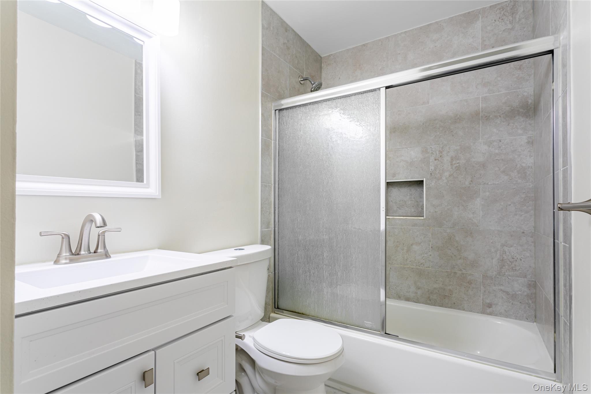 21 Spirit Lane, Staten Island, NY 10303