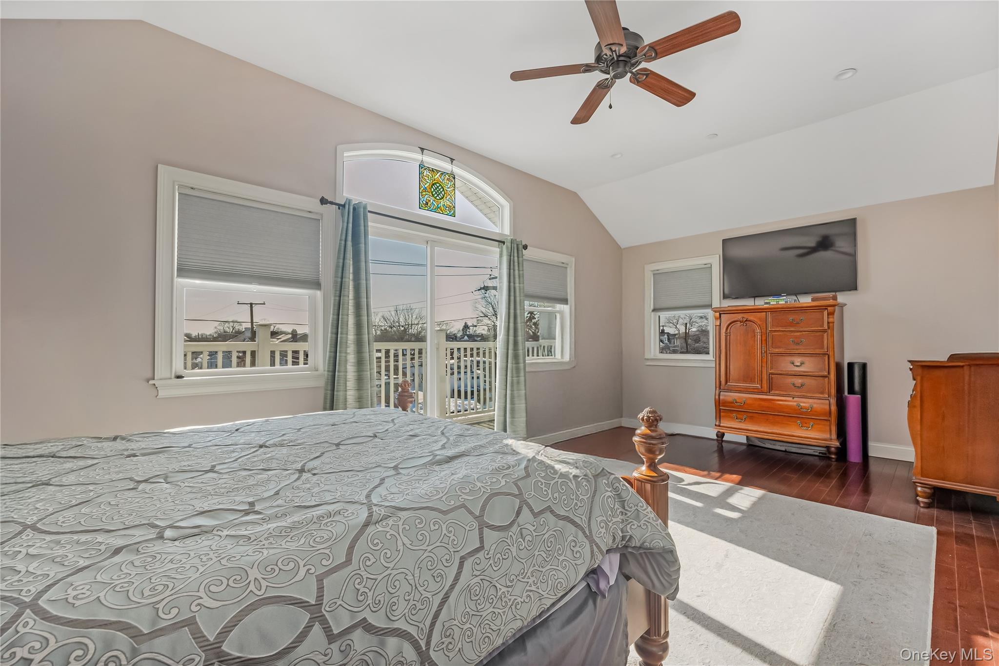 24 North Boulevard, East Rockaway, NY 11518