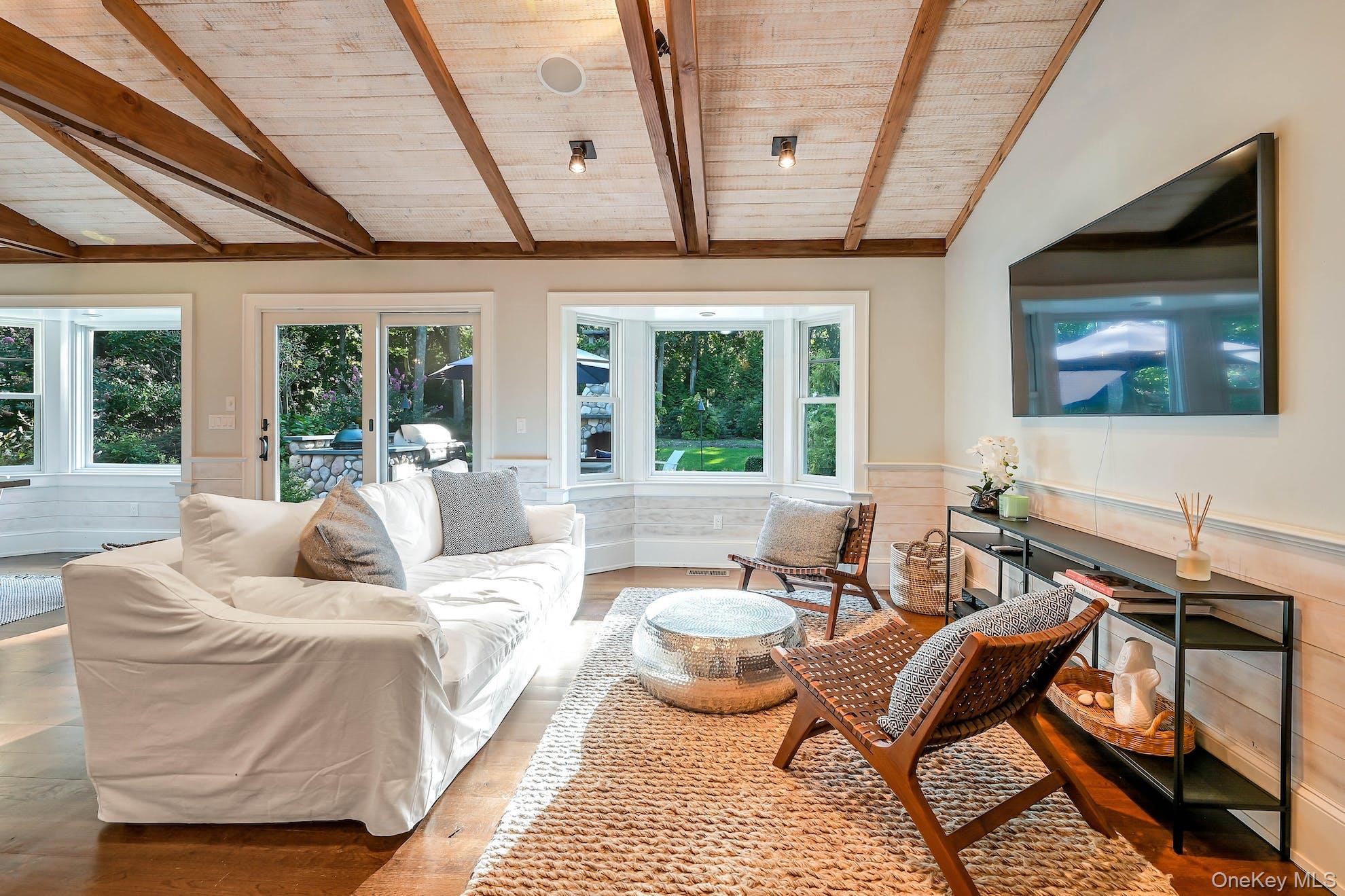 1600 Pine Tree Road, Cutchogue, NY 11935