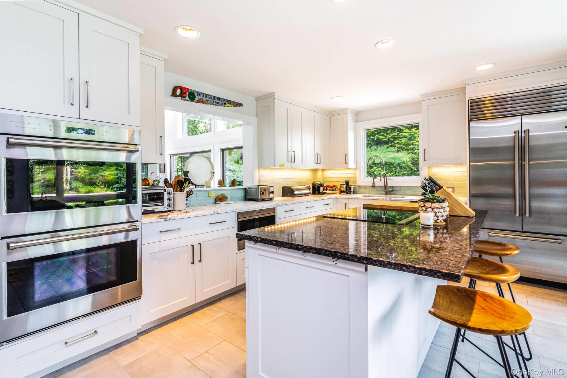 305 Two Holes Of Water Road, East Hampton, NY 11937