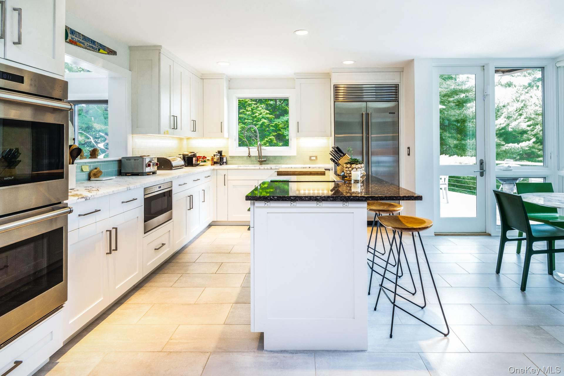 305 Two Holes Of Water Road, East Hampton, NY 11937