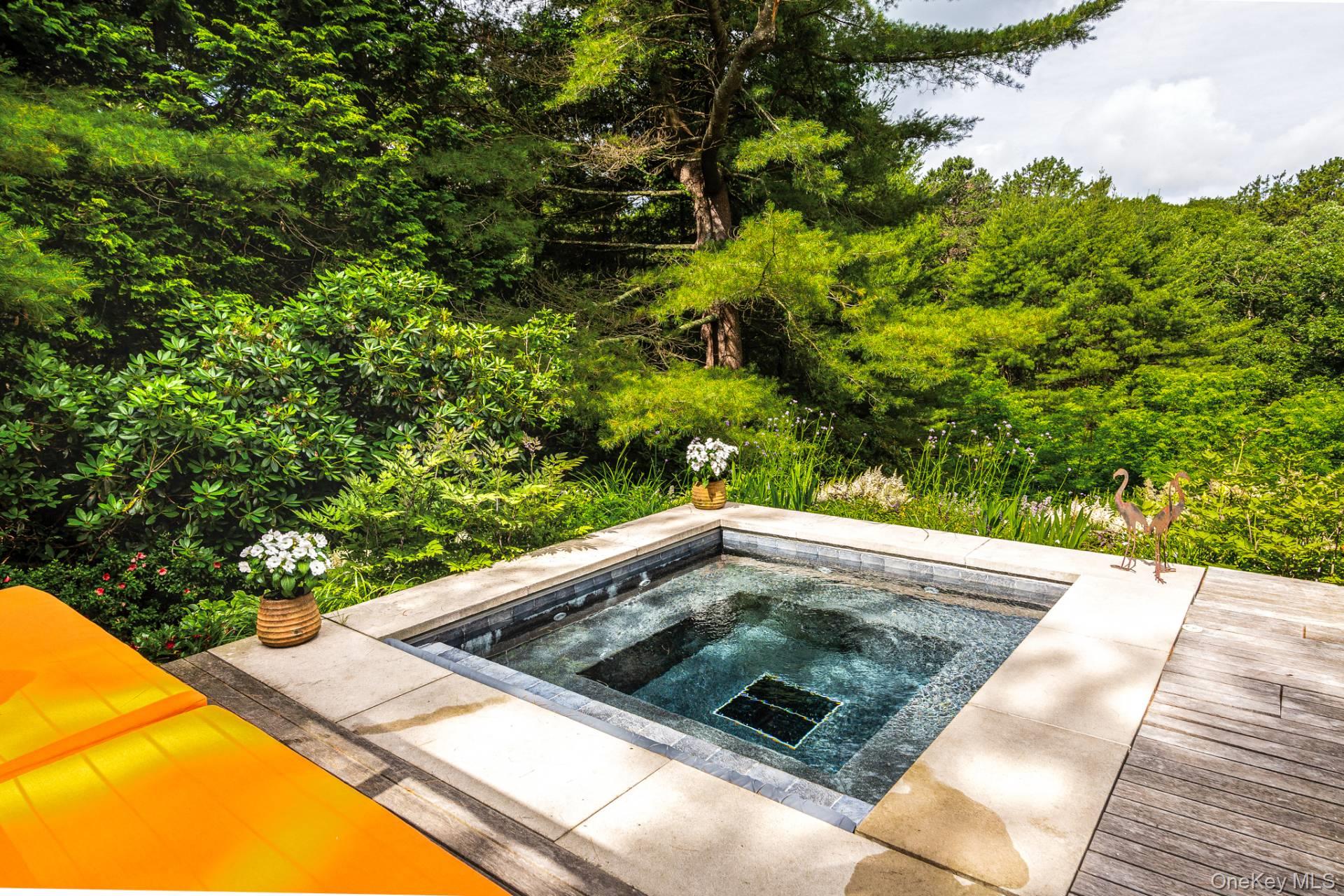 305 Two Holes Of Water Road, East Hampton, NY 11937