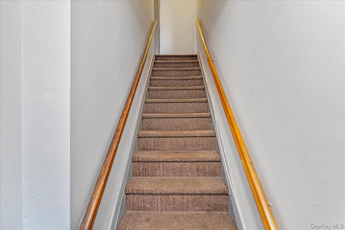 19918 19th Avenue # 18, Whitestone, NY 11357