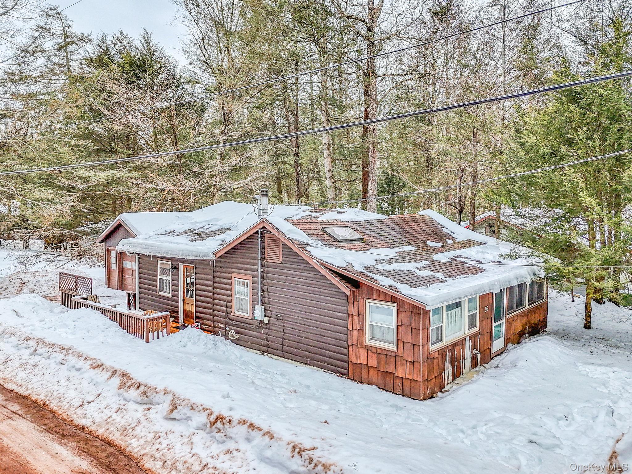 36 W Read Avenue, Smallwood, NY 12720