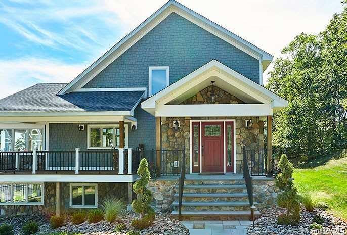 21 Contentment Lane, Red Hook, NY 12571