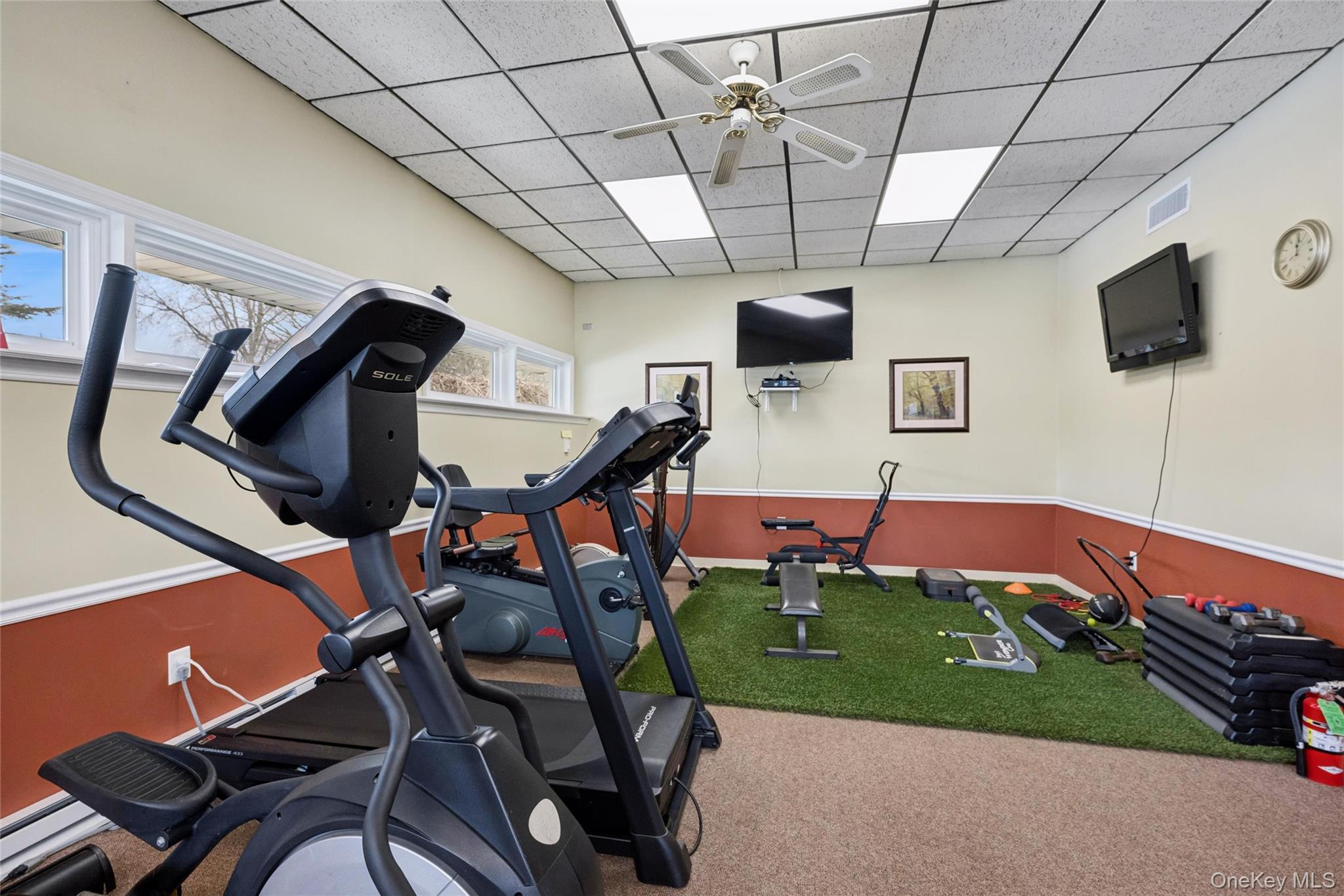 25 Freemont Lane, Coram, NY 11727