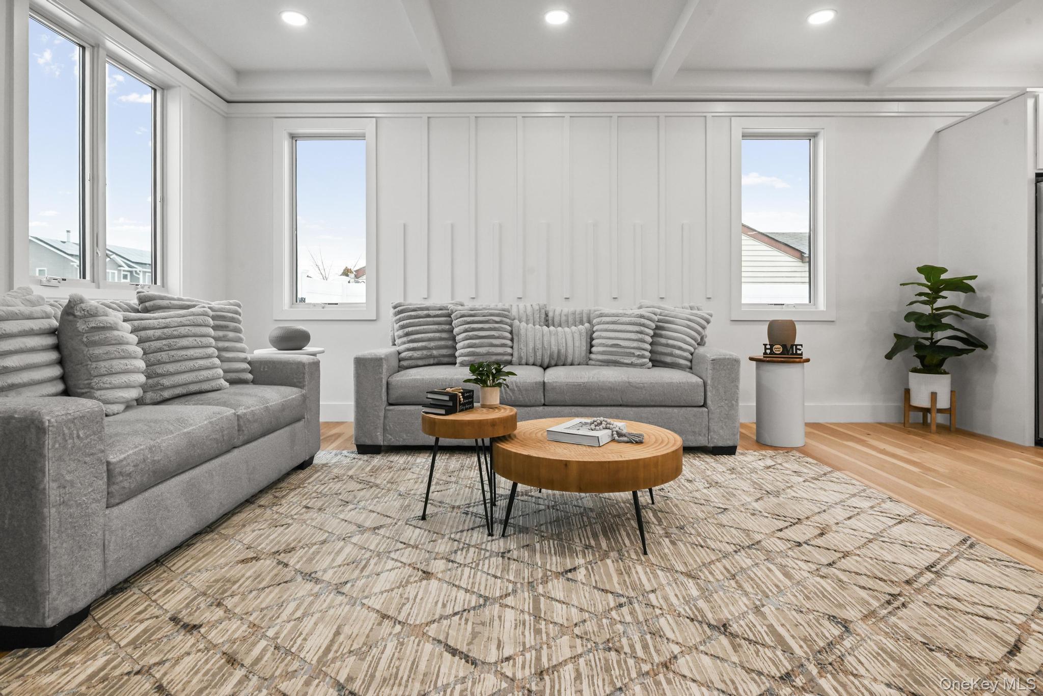 14 Hoover Lane, Bethpage, NY 11714