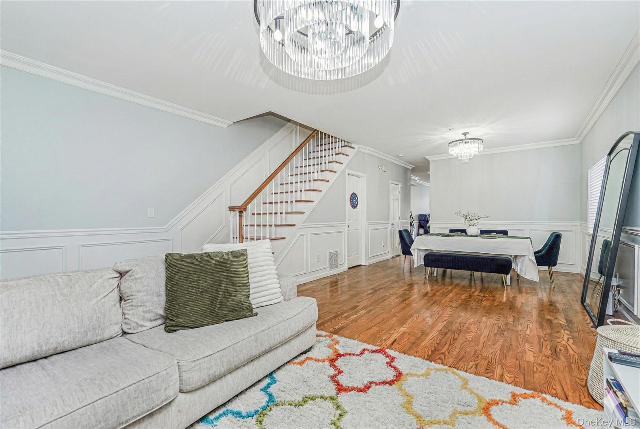 49 Llewellyn Place, Staten Island, NY 10310