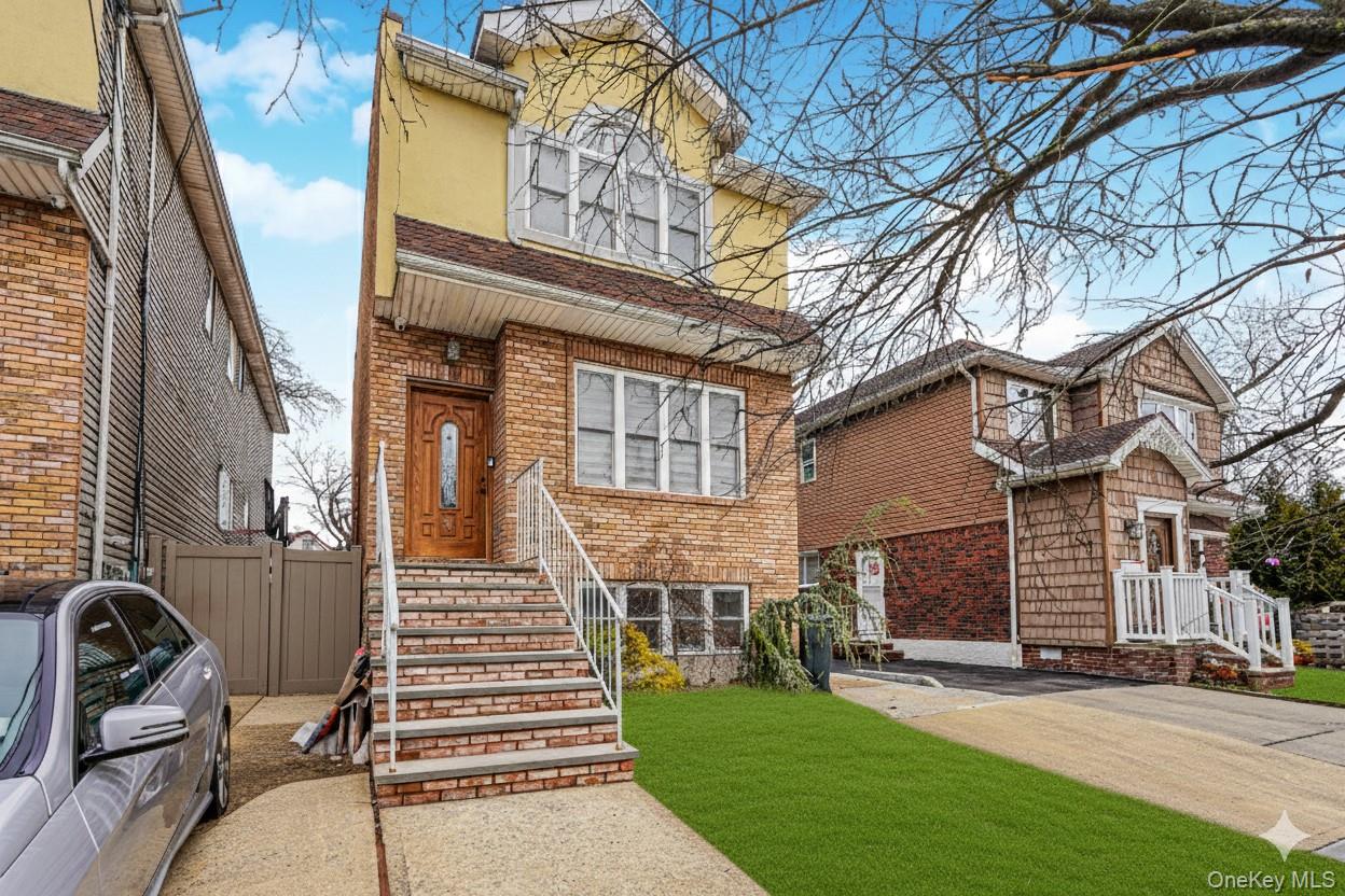 49 Llewellyn Place, Staten Island, NY 10310