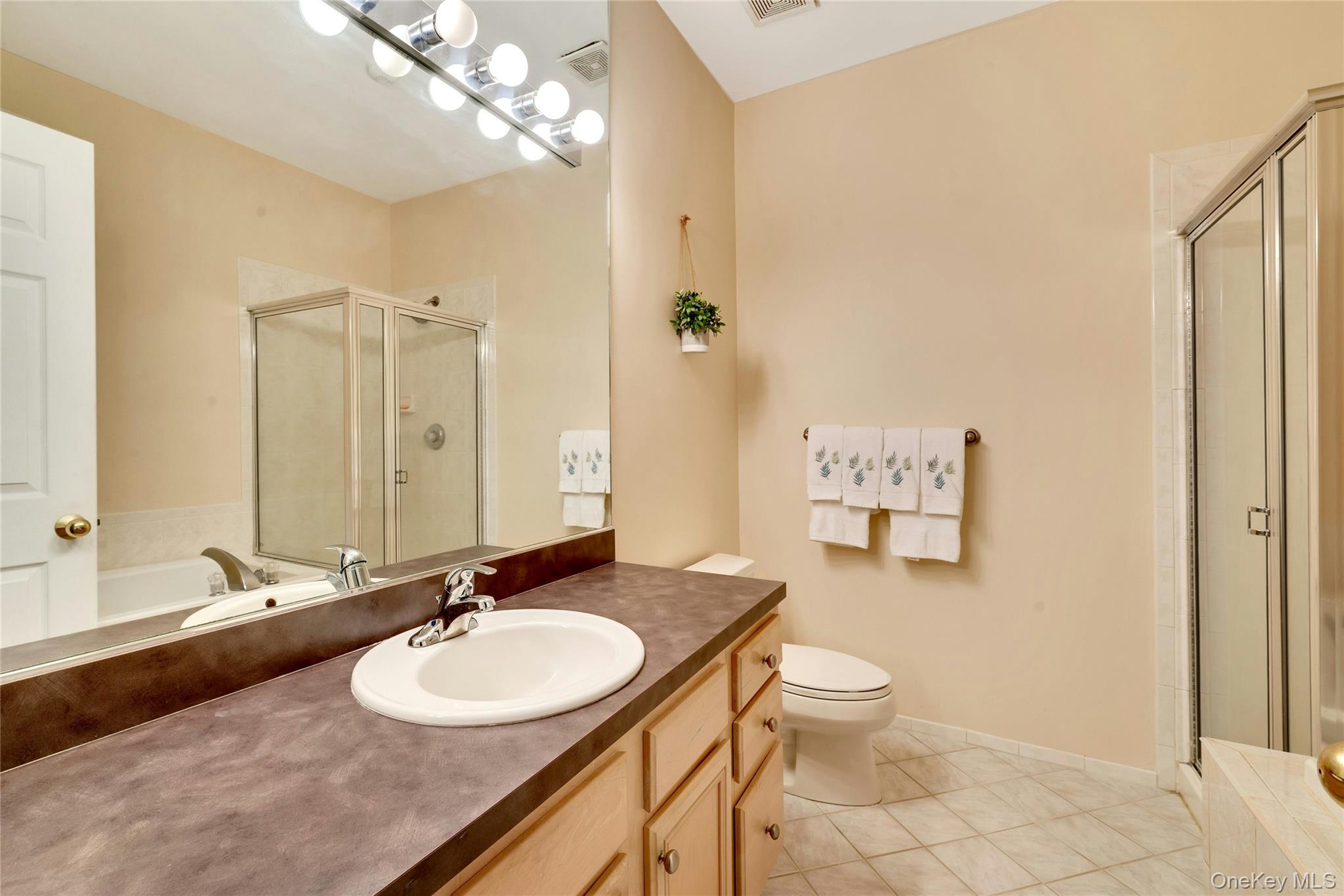 548 Highland Court, Moriches, NY 11955