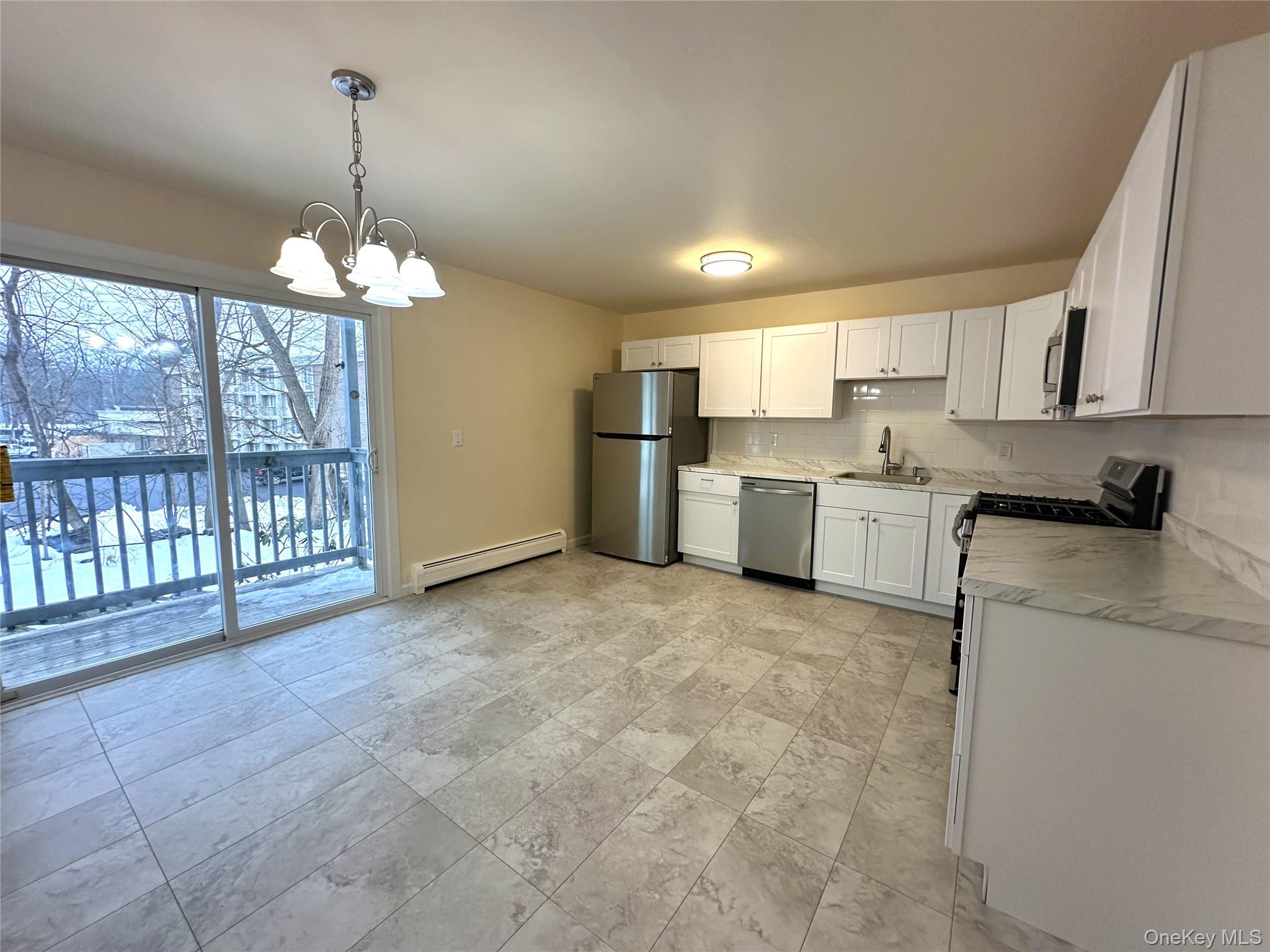 2740 South Road # B7, Poughkeepsie, NY 12601