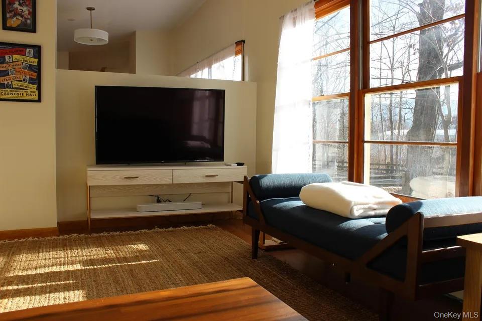 4 Lonny Drive, Ellenville, NY 12428