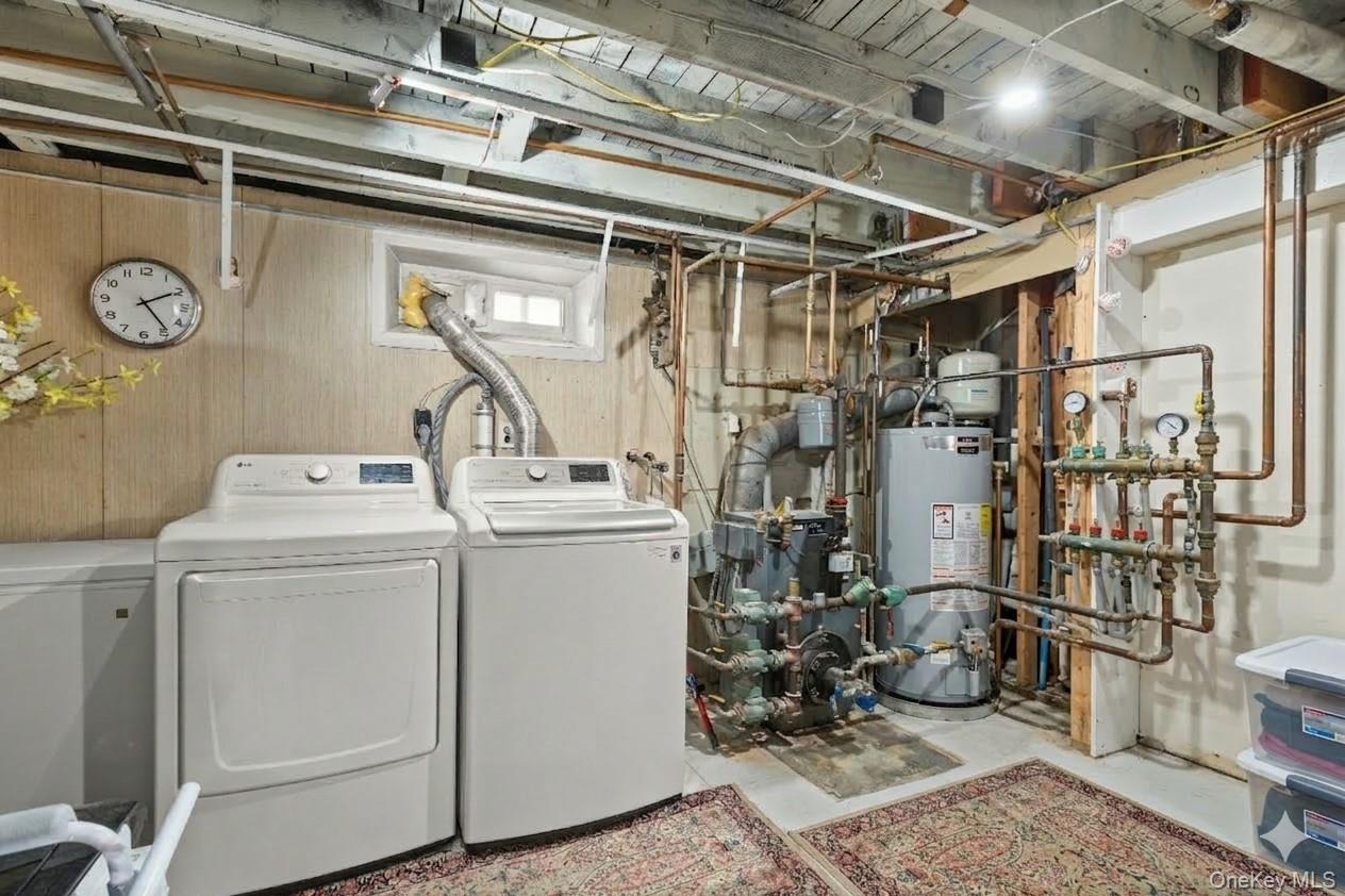 8 Garden Boulevard, Hicksville, NY 11801