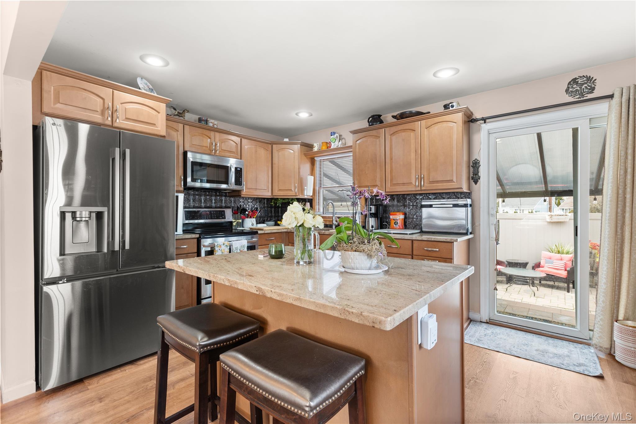 8 Garden Boulevard, Hicksville, NY 11801