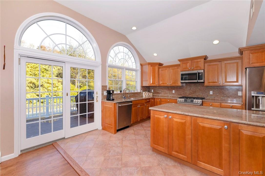 15 Pine Drive, Stony Point, NY 10980