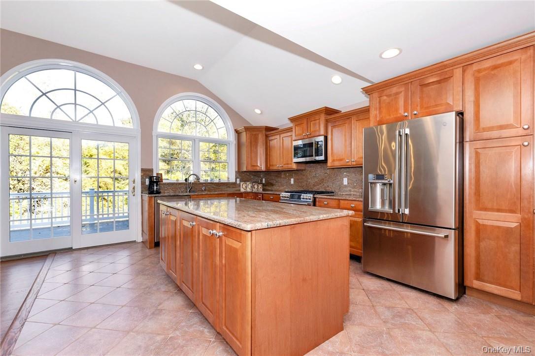 15 Pine Drive, Stony Point, NY 10980