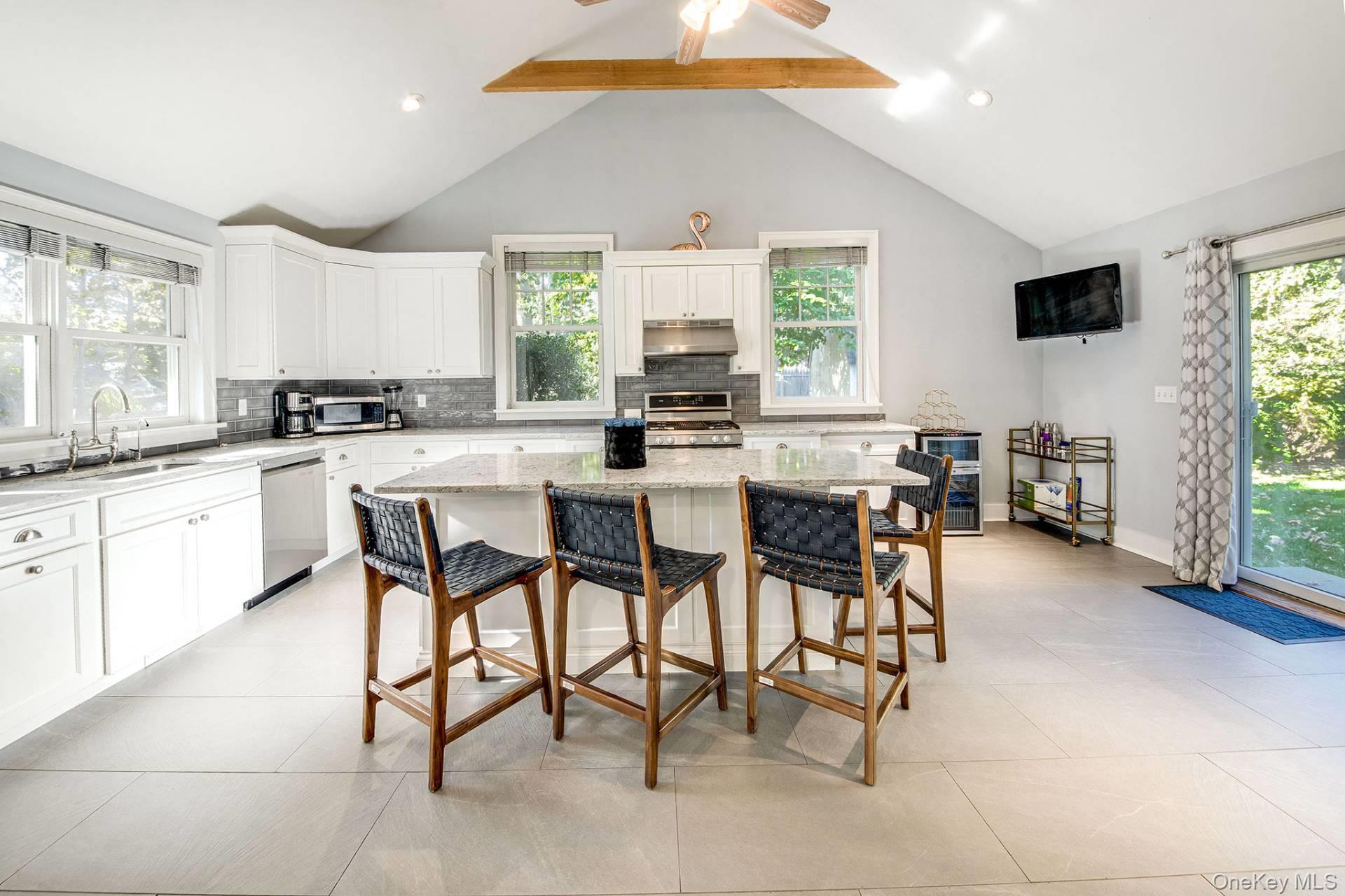 79 Bay View Drive W, Sag Harbor, NY 11963