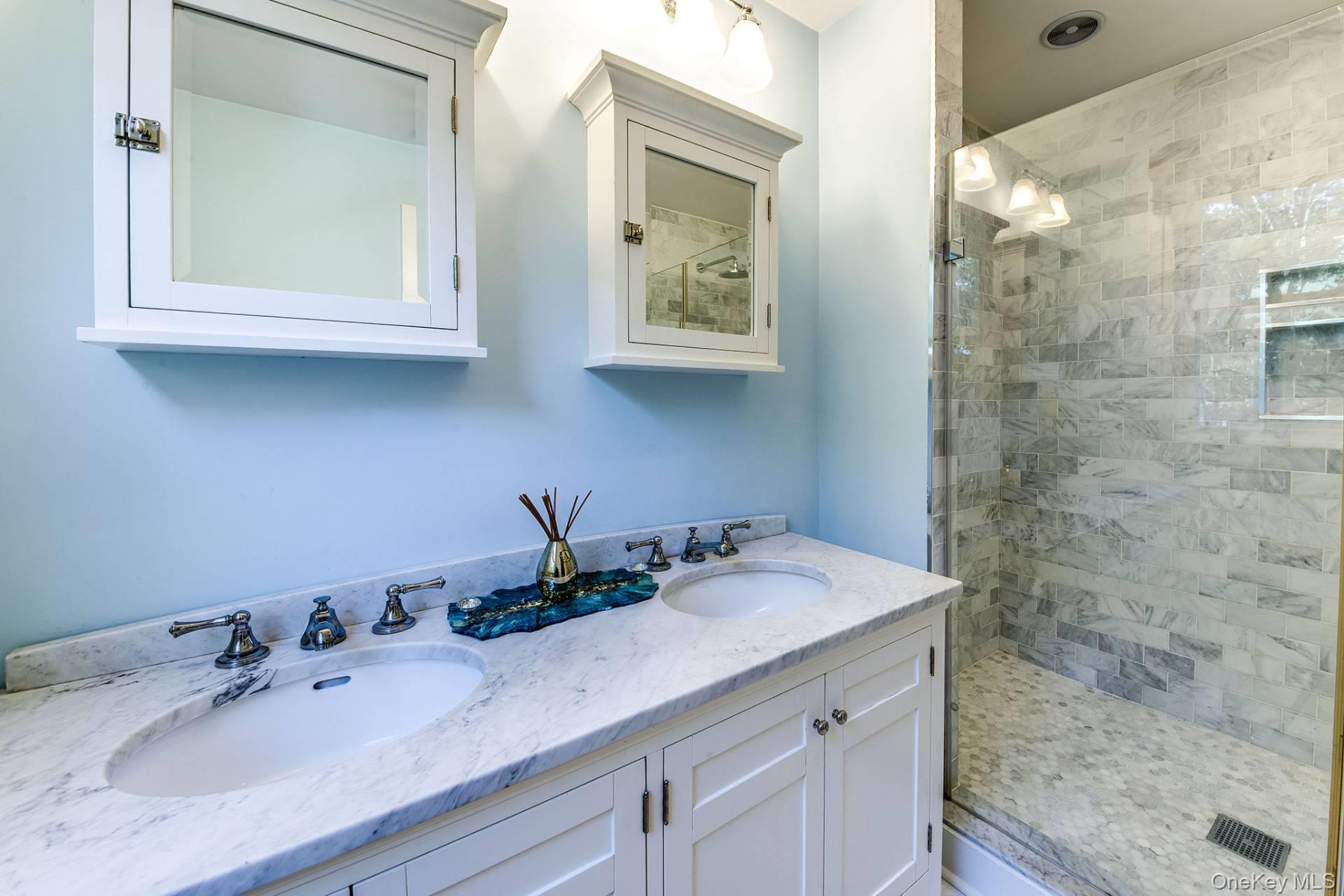 79 Bay View Drive W, Sag Harbor, NY 11963