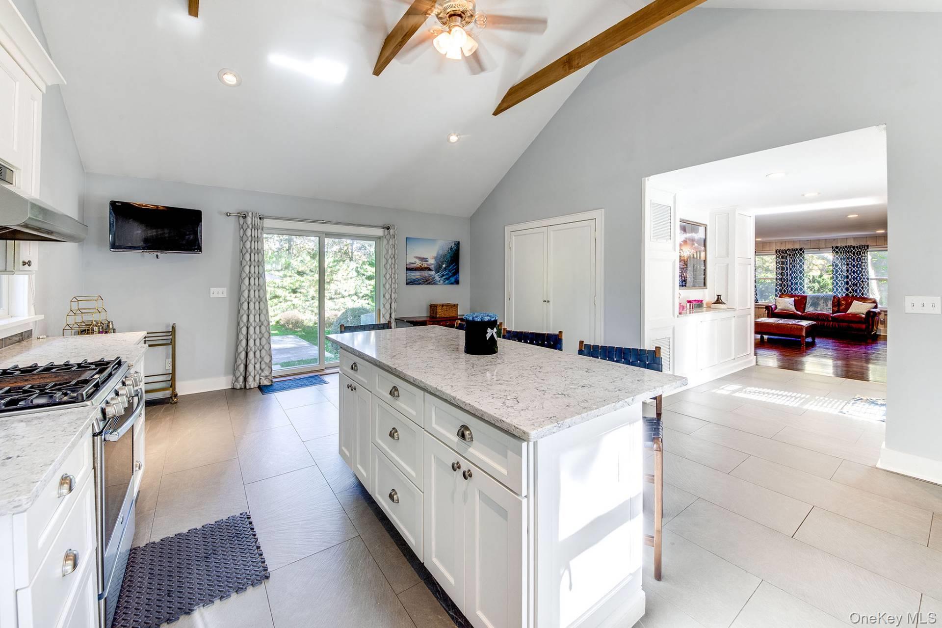 79 Bay View Drive W, Sag Harbor, NY 11963