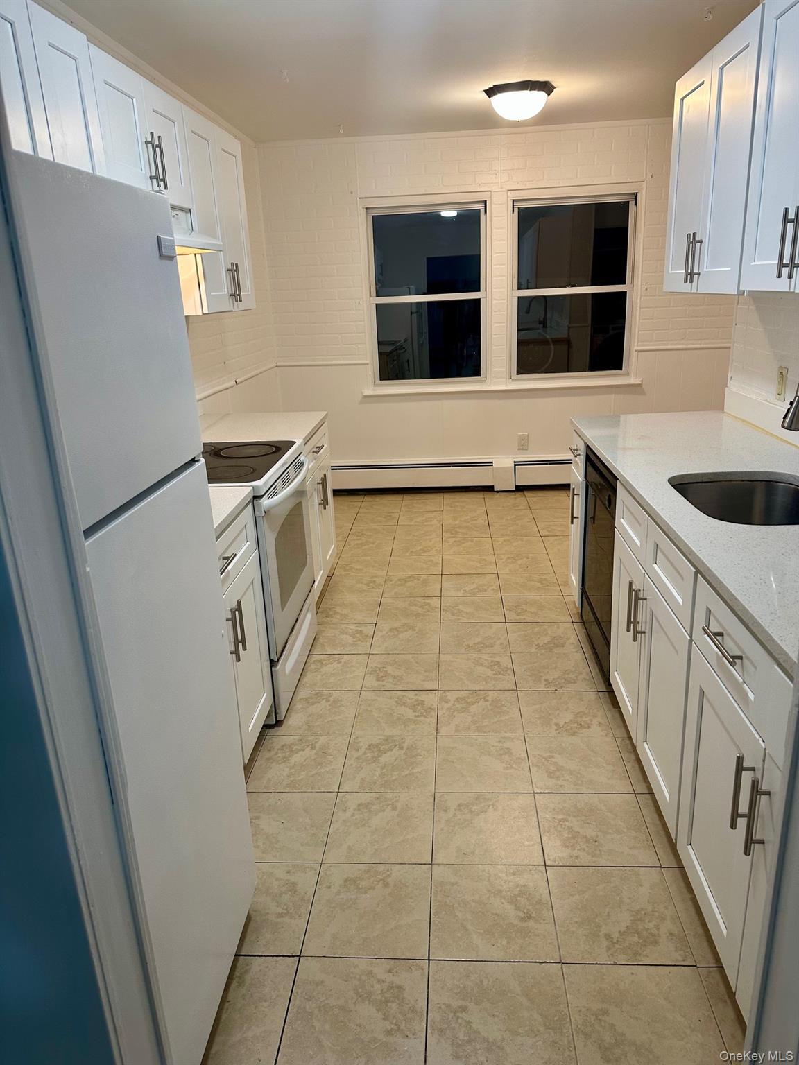 10 Chaucer Court, Middletown, NY 10941