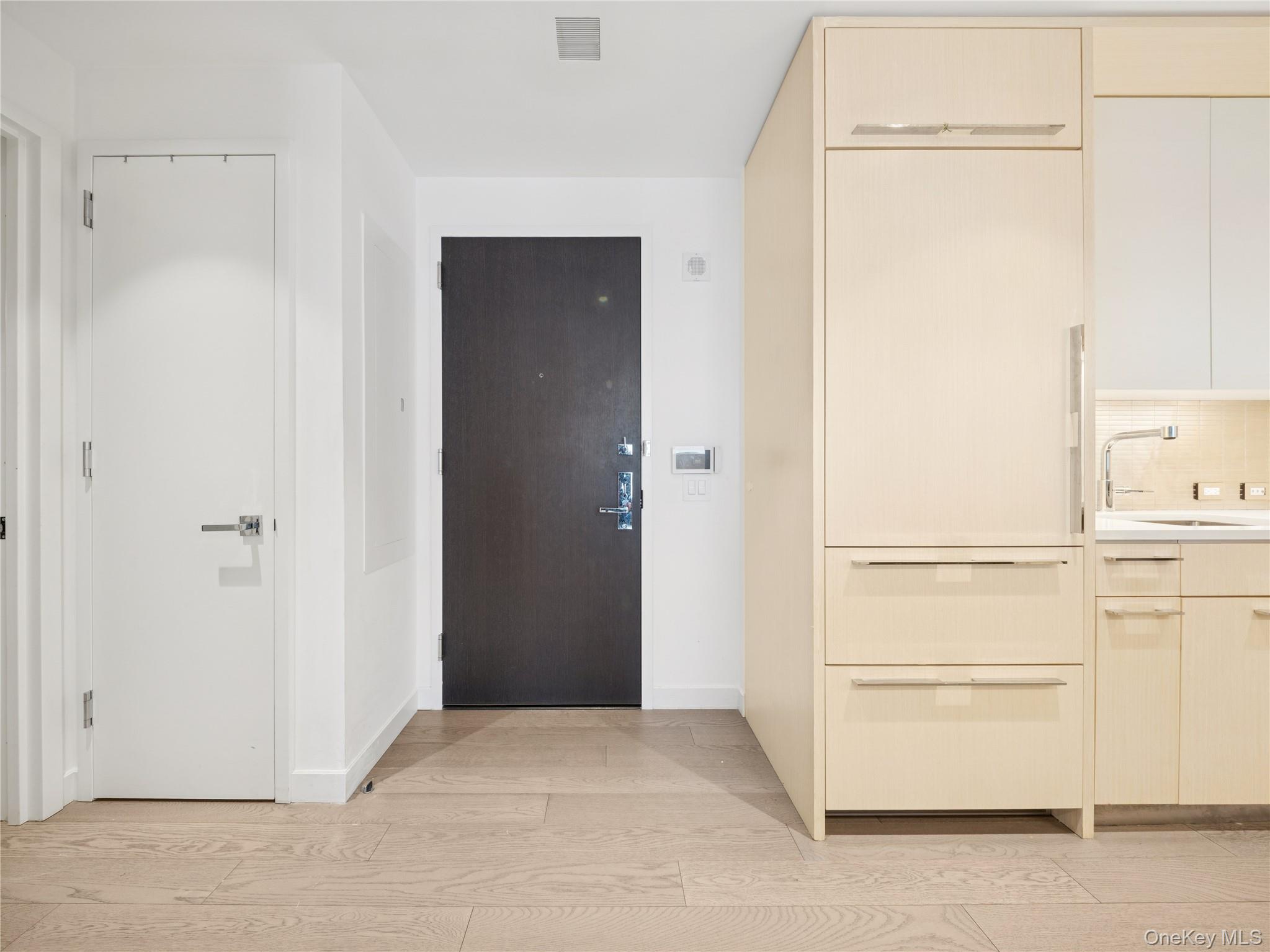 252 south Street # 68K, New York (Manhattan), NY 10002