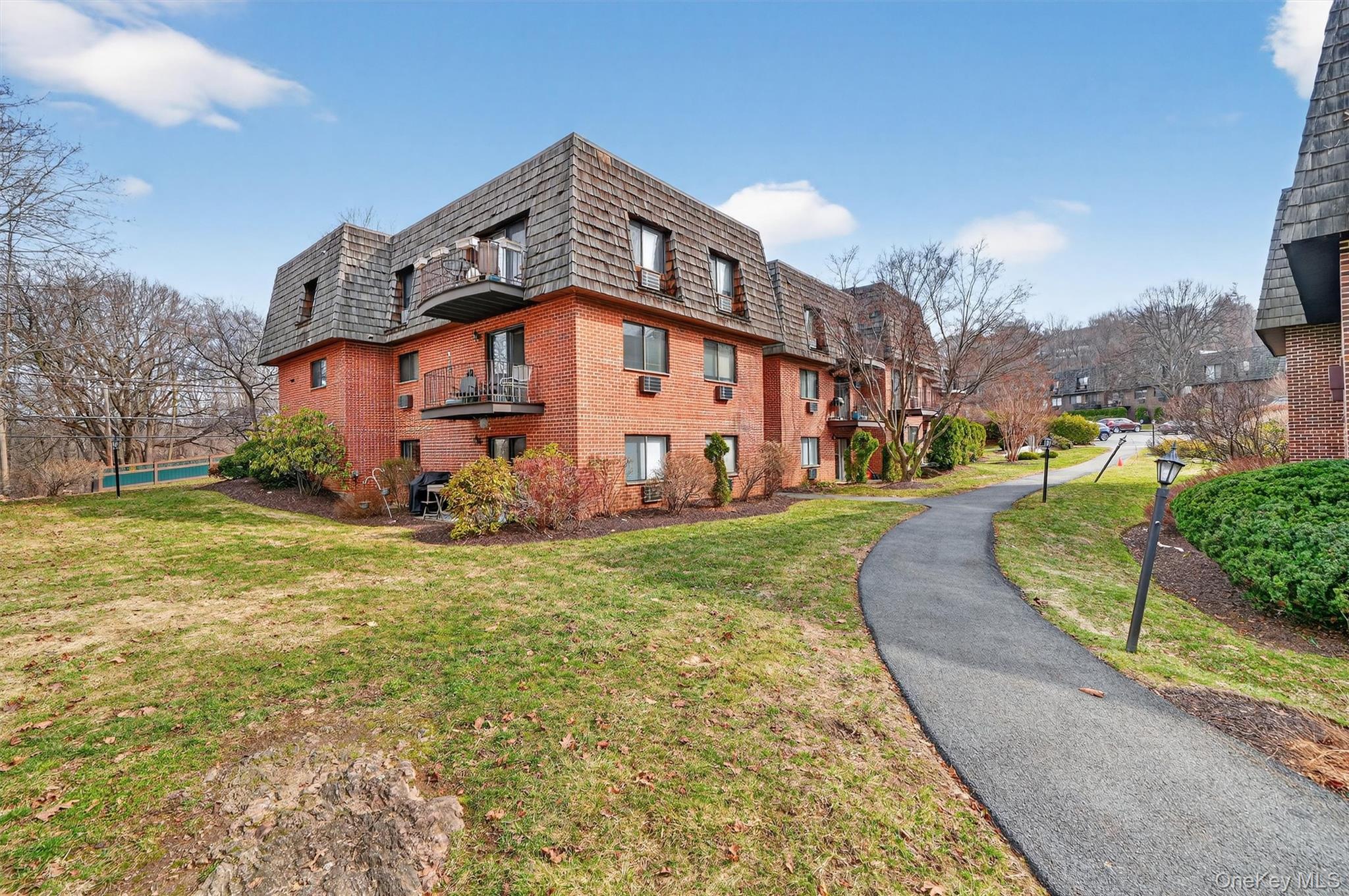 9 Briarcliff Drive S # 16, Ossining, NY 10562