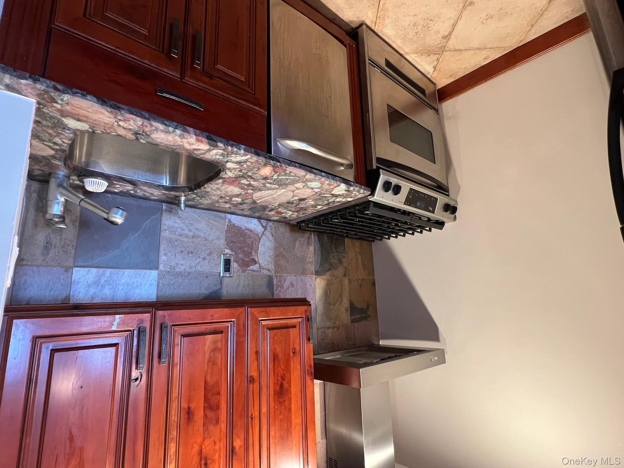 310 Riverside Boulevard # 5-H, Long Beach, NY 11561