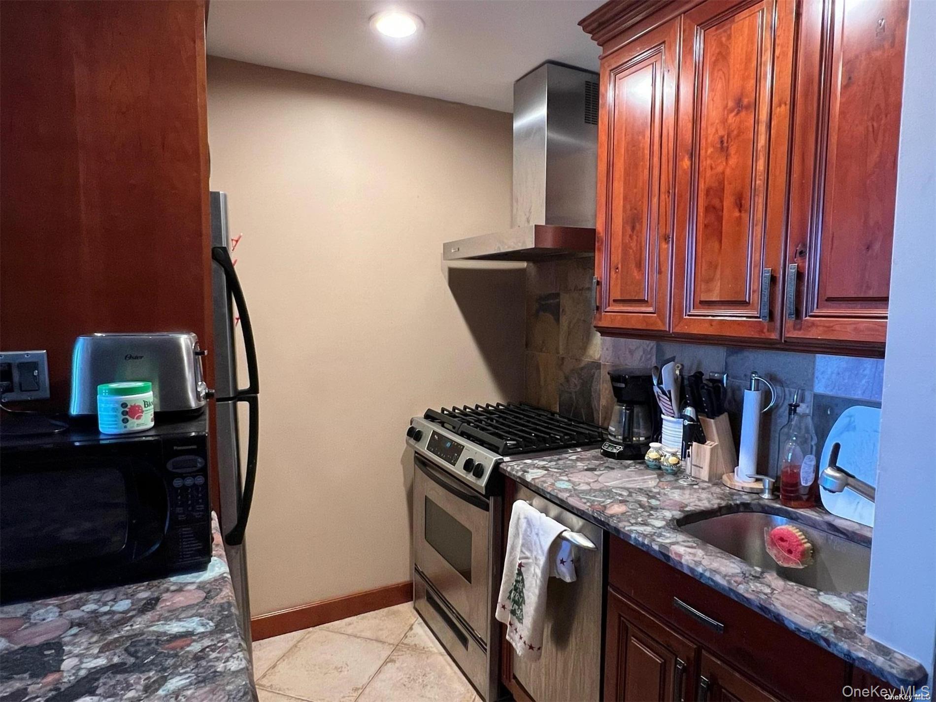 310 Riverside Boulevard # 5-H, Long Beach, NY 11561