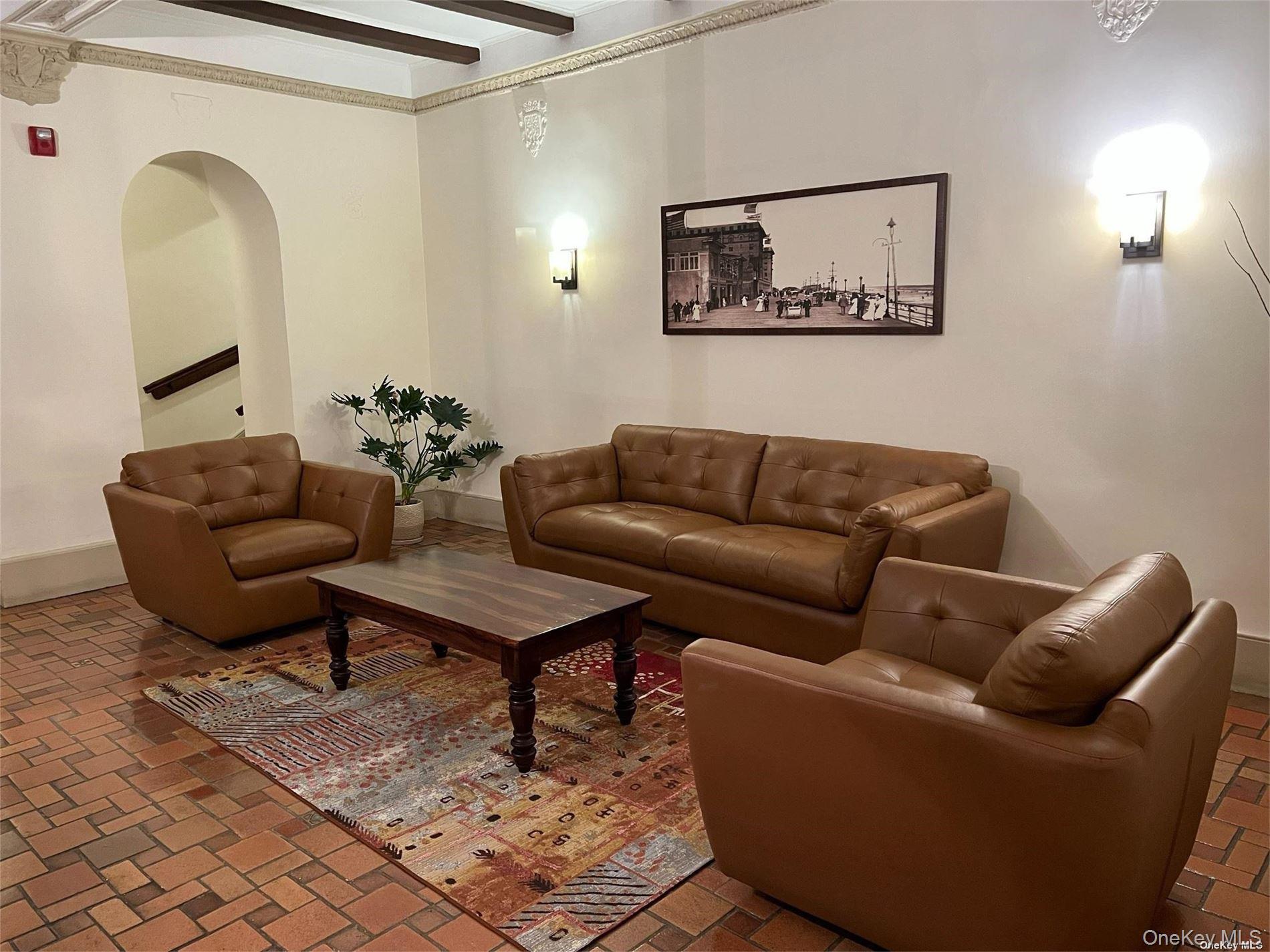 310 Riverside Boulevard # 5-H, Long Beach, NY 11561