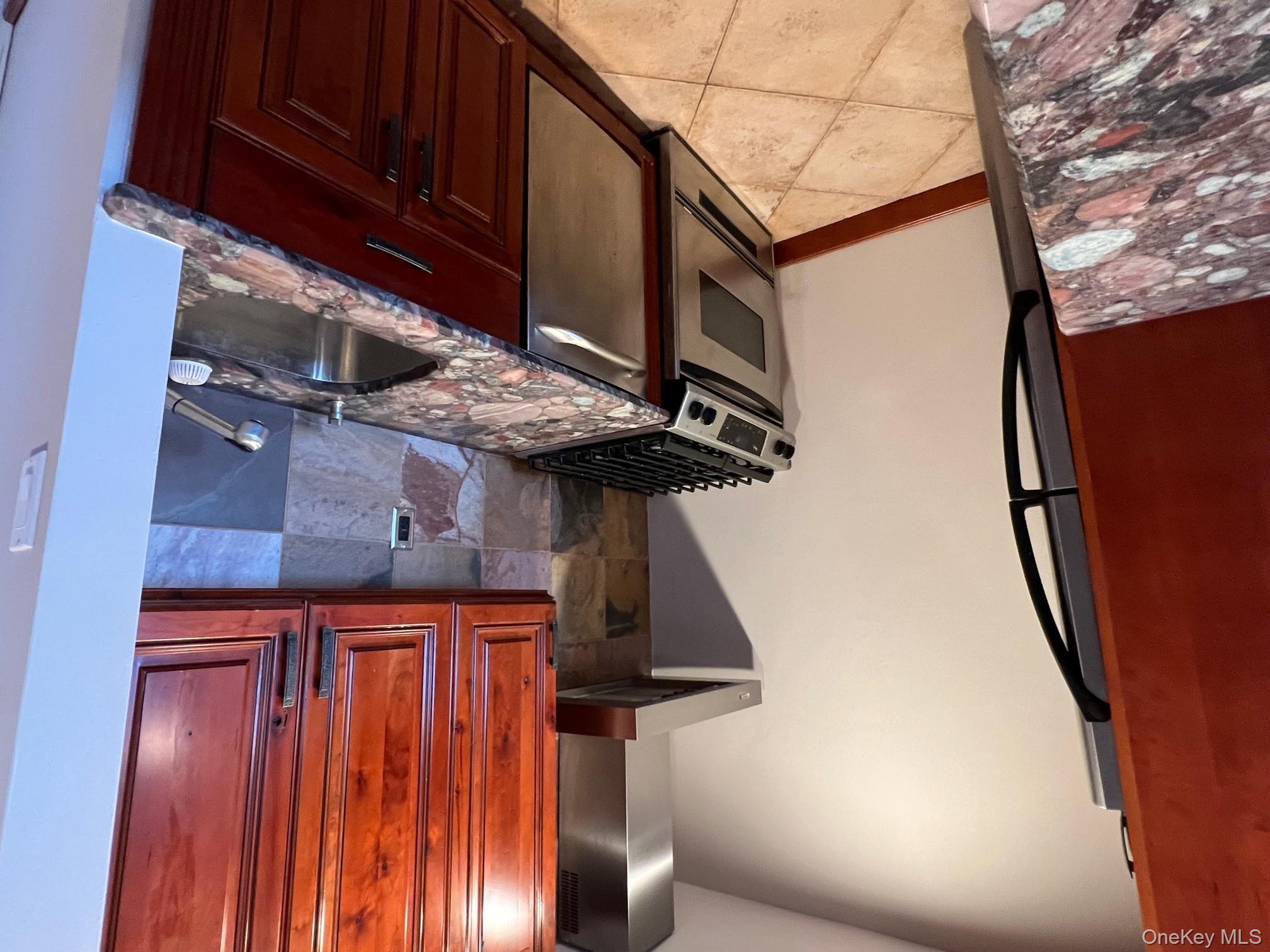 310 Riverside Boulevard # 5-H, Long Beach, NY 11561